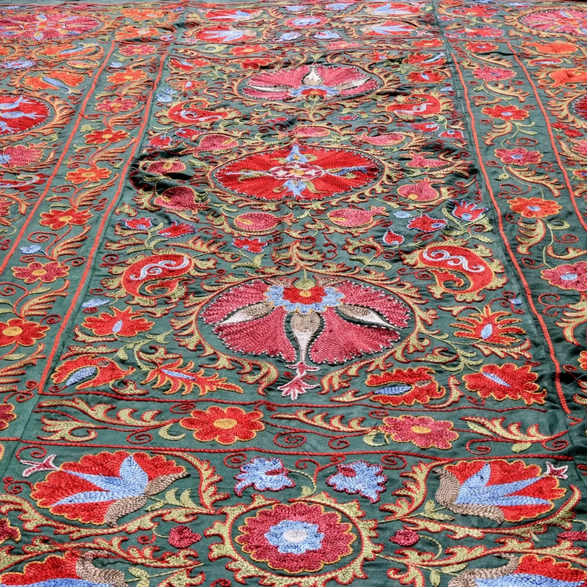 Uzbek handmade embroidery suzani. Bedspread, Bedcover, Wall hanging, Tapestry, Wall decor, Throw, tablecloth.