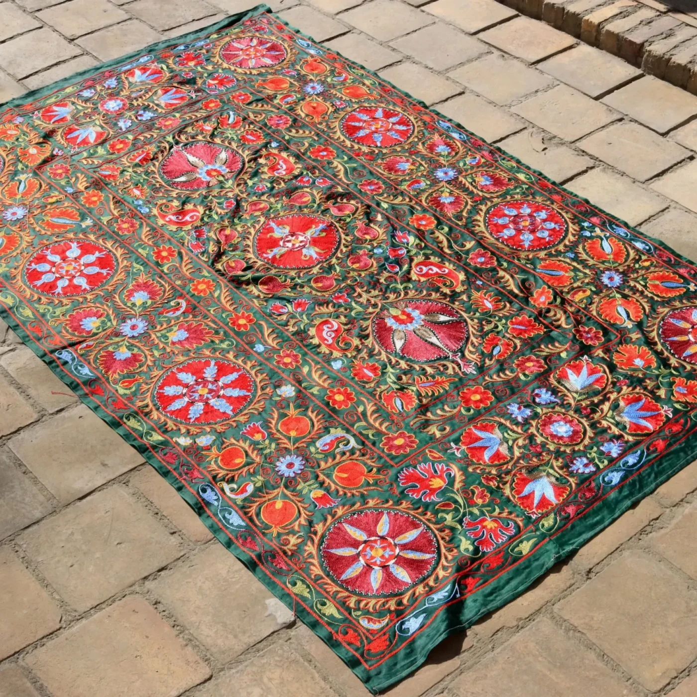 Uzbek handmade embroidery suzani. Bedspread, Bedcover, Wall hanging, Tapestry, Wall decor, Throw, tablecloth.