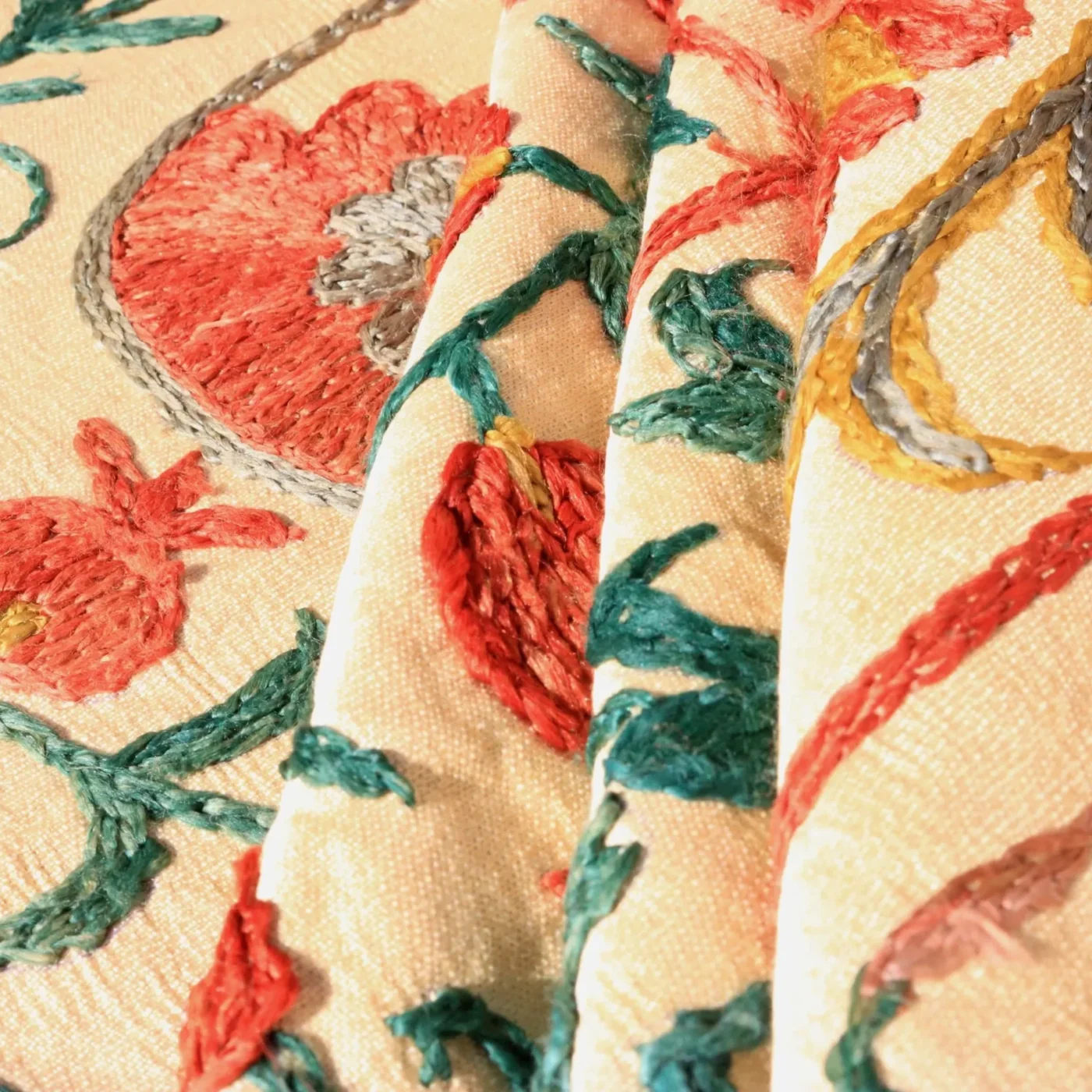 Uzbek handmade embroidery suzani. Bedspread, Bedcover, Wall hanging, Tapestry, Wall decor, Throw, tablecloth.