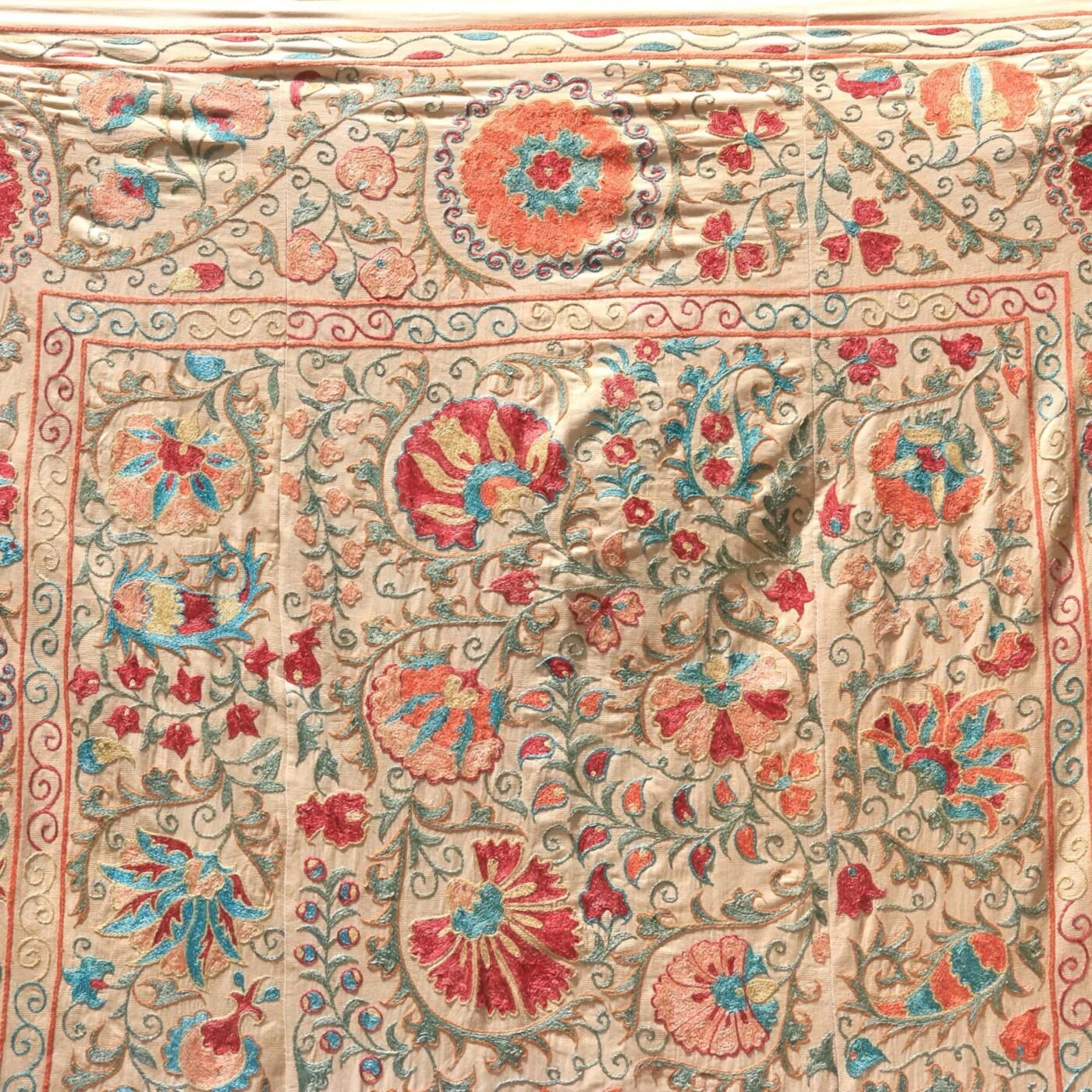 Uzbek handmade embroidery suzani. Bedspread, Bedcover, Wall hanging, Tapestry, Wall decor, Throw, tablecloth.