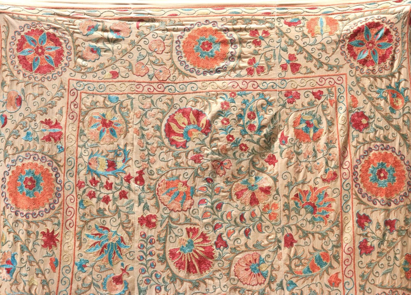 Uzbek handmade embroidery suzani. Bedspread, Bedcover, Wall hanging, Tapestry, Wall decor, Throw, tablecloth.