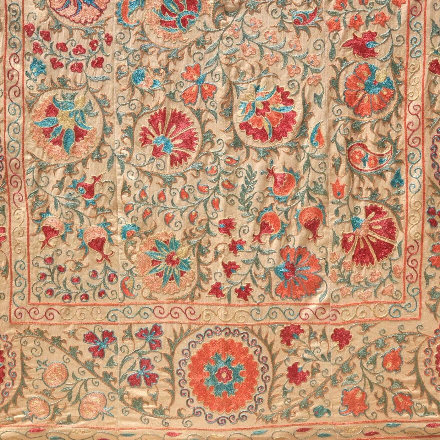 Uzbek handmade embroidery suzani. Bedspread, Bedcover, Wall hanging, Tapestry, Wall decor, Throw, tablecloth.