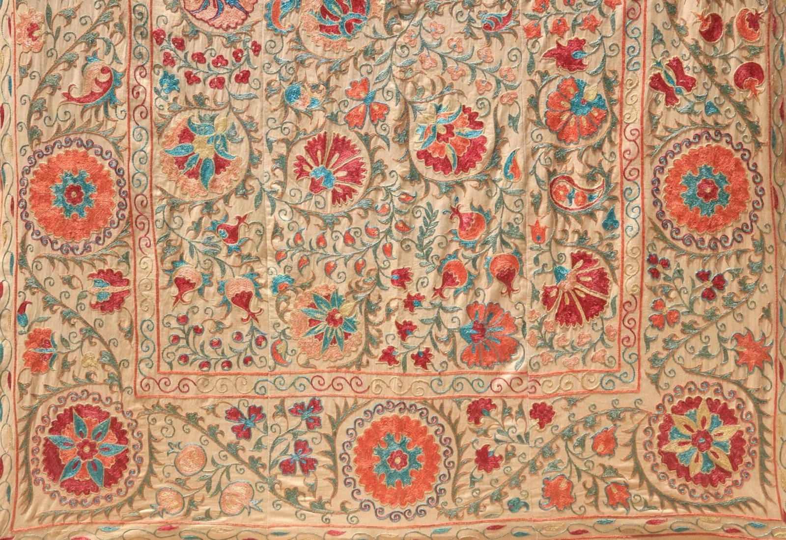 Uzbek handmade embroidery suzani. Bedspread, Bedcover, Wall hanging, Tapestry, Wall decor, Throw, tablecloth.