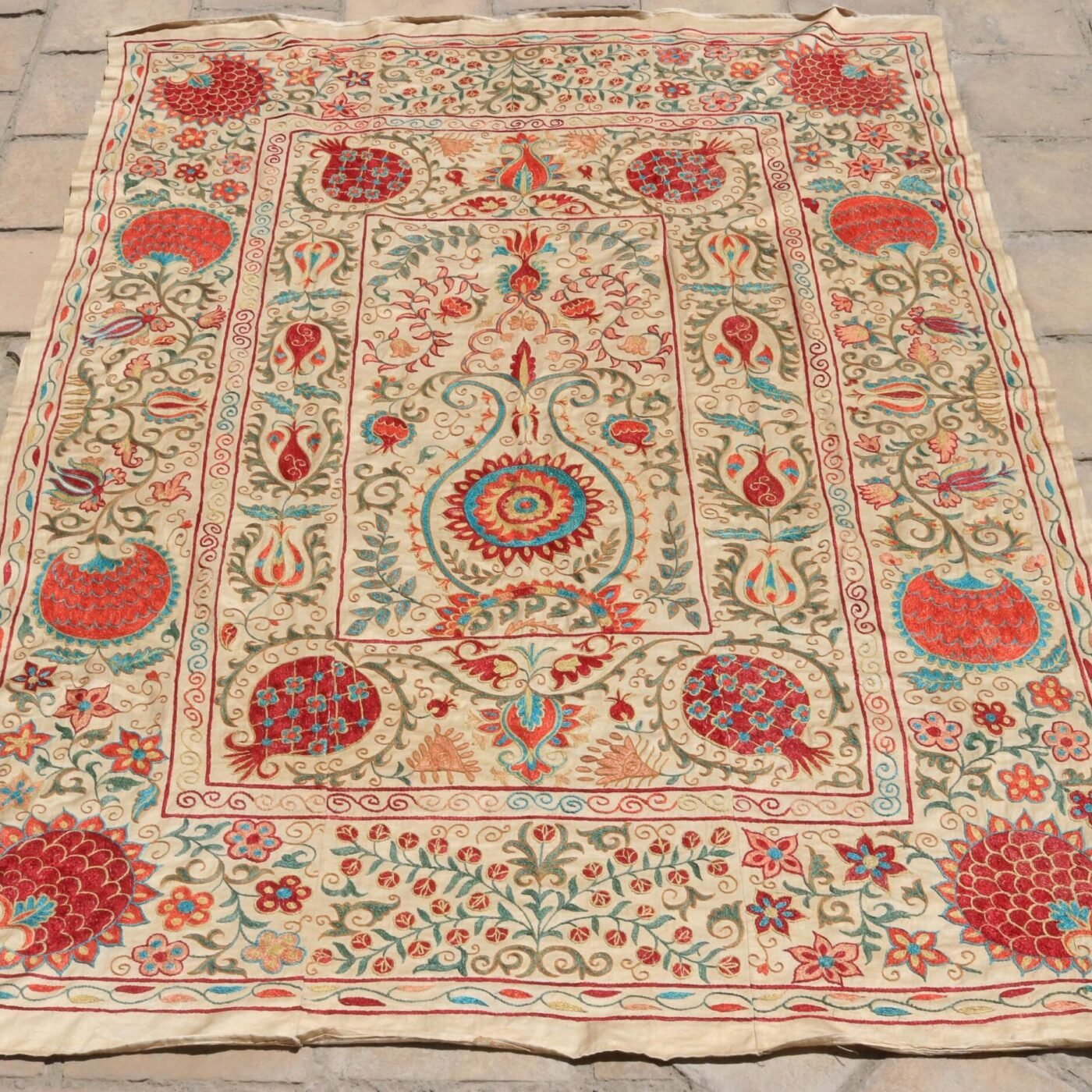 Uzbek handmade embroidery suzani. Bedspread, Bedcover, Wall hanging, Tapestry, Wall decor, Throw, tablecloth.