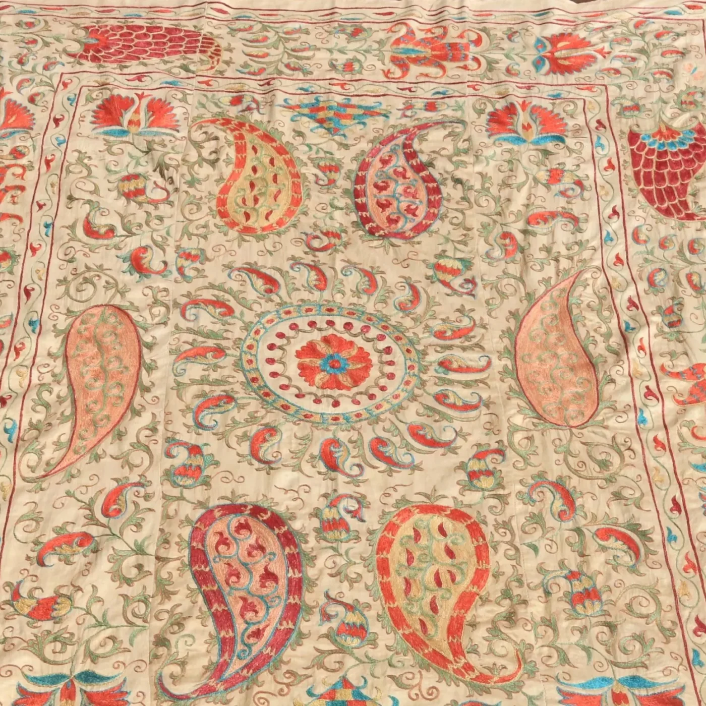 Uzbek handmade embroidery suzani. Bedspread, Bedcover, Wall hanging, Tapestry, Wall decor, Throw, tablecloth.