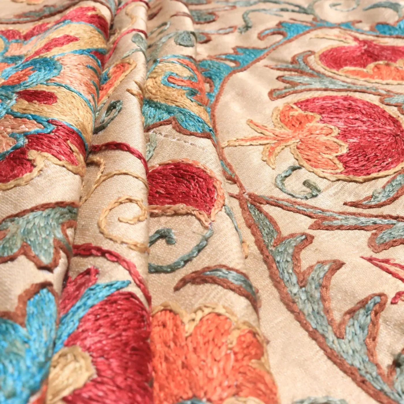 Uzbek handmade embroidery suzani. Bedspread, Bedcover, Wall hanging, Tapestry, Wall decor, Throw, tablecloth.