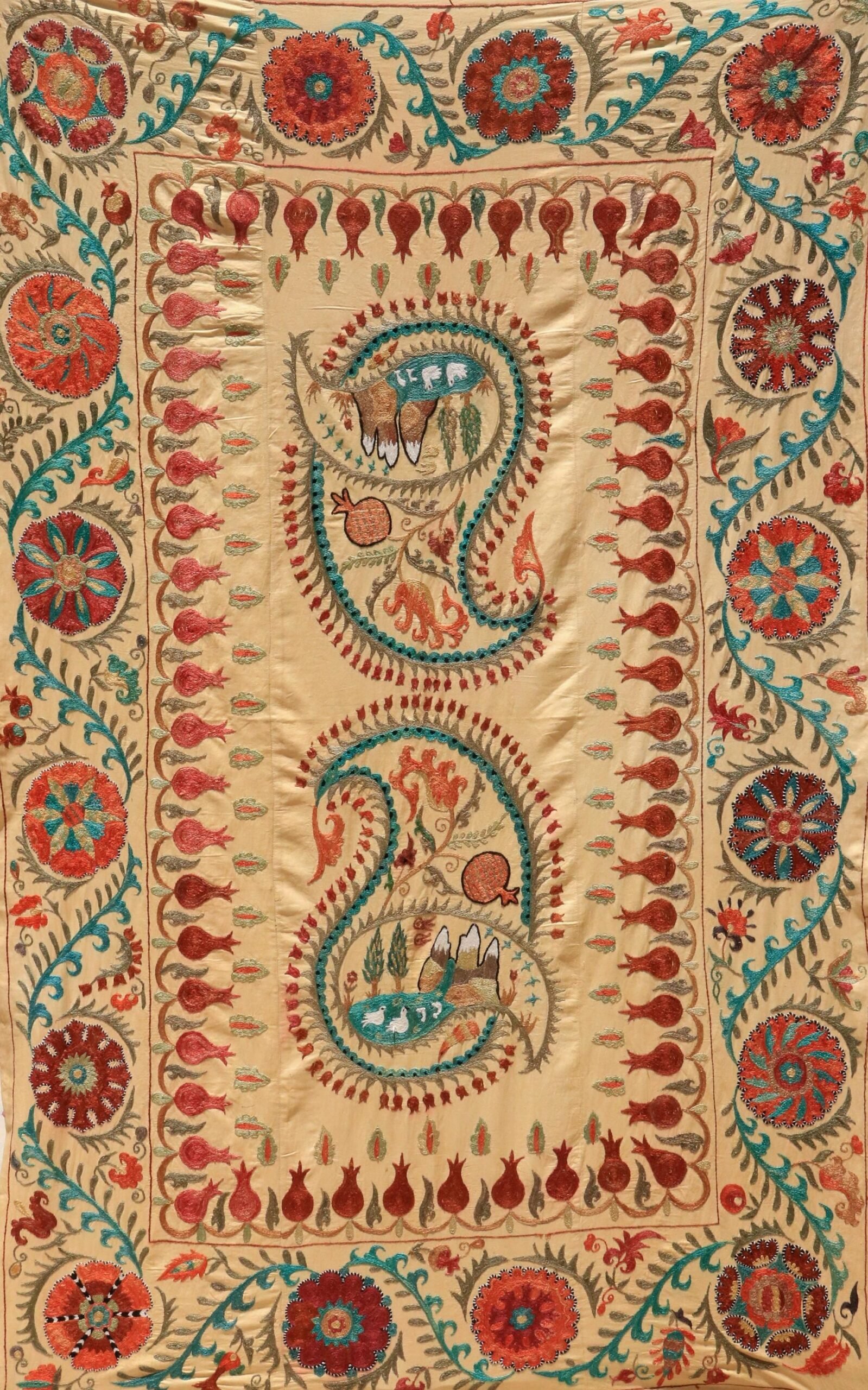 Uzbek handmade embroidery suzani. Bedspread, Bedcover, Wall hanging, Tapestry, Wall decor, Throw, tablecloth.