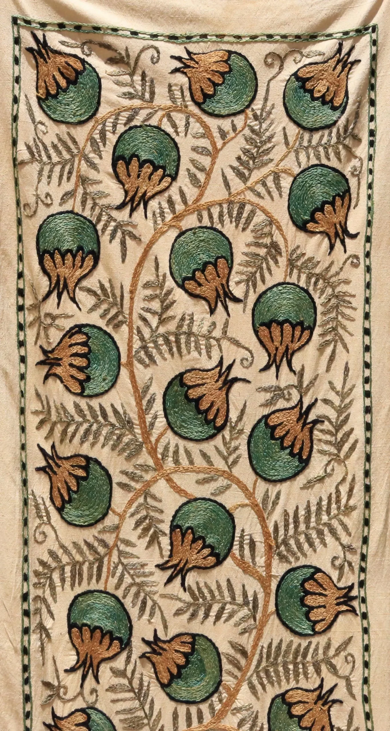 Uzbek handmade embroidery suzani. Bedspread, Bedcover, Wall hanging, Tapestry, Wall decor, Throw, tablecloth.