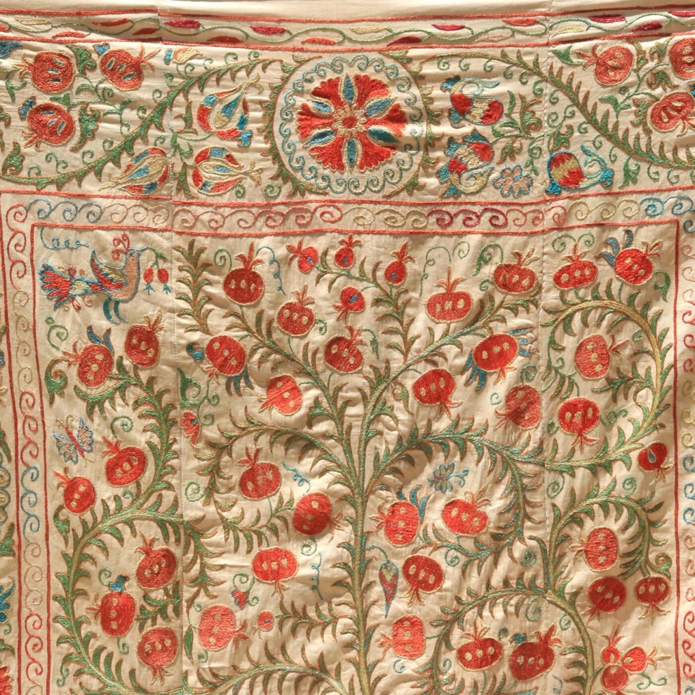 Uzbek handmade embroidery suzani. Bedspread, Bedcover, Wall hanging, Tapestry, Wall decor, Throw, tablecloth.