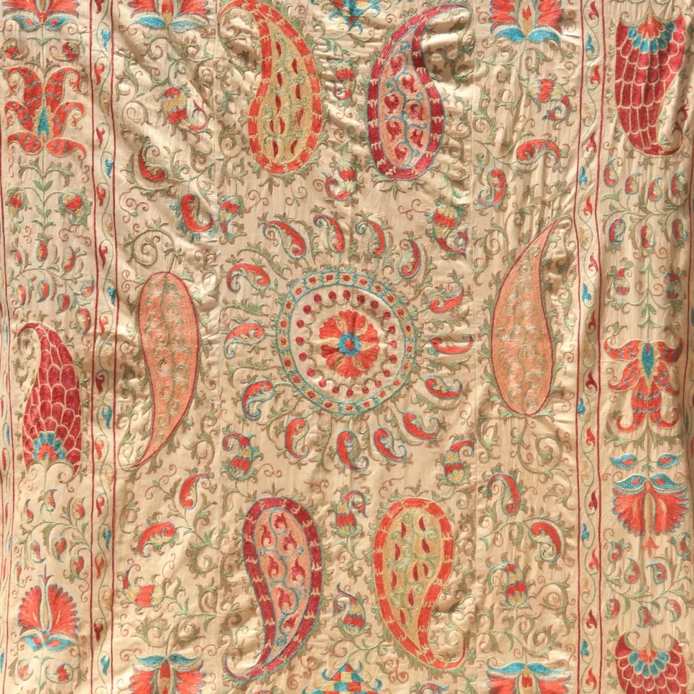 Uzbek handmade embroidery suzani. Bedspread, Bedcover, Wall hanging, Tapestry, Wall decor, Throw, tablecloth.