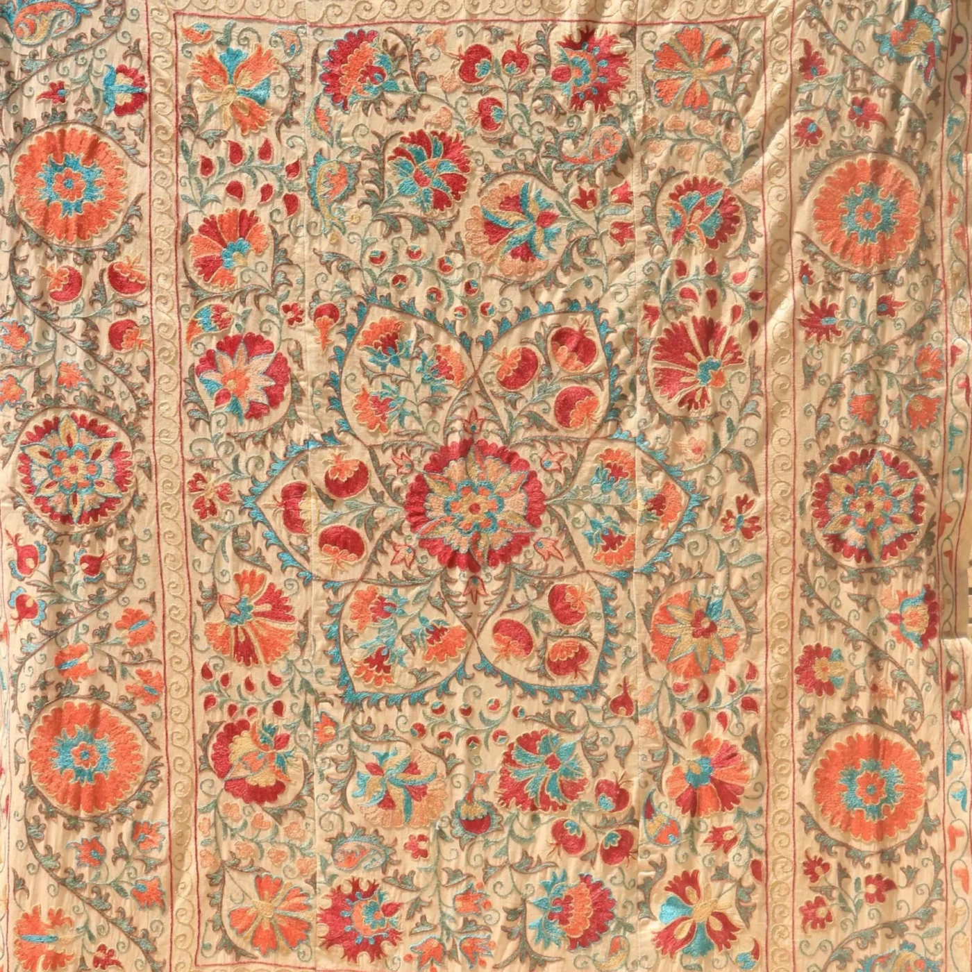 Uzbek handmade embroidery suzani. Bedspread, Bedcover, Wall hanging, Tapestry, Wall decor, Throw, tablecloth.