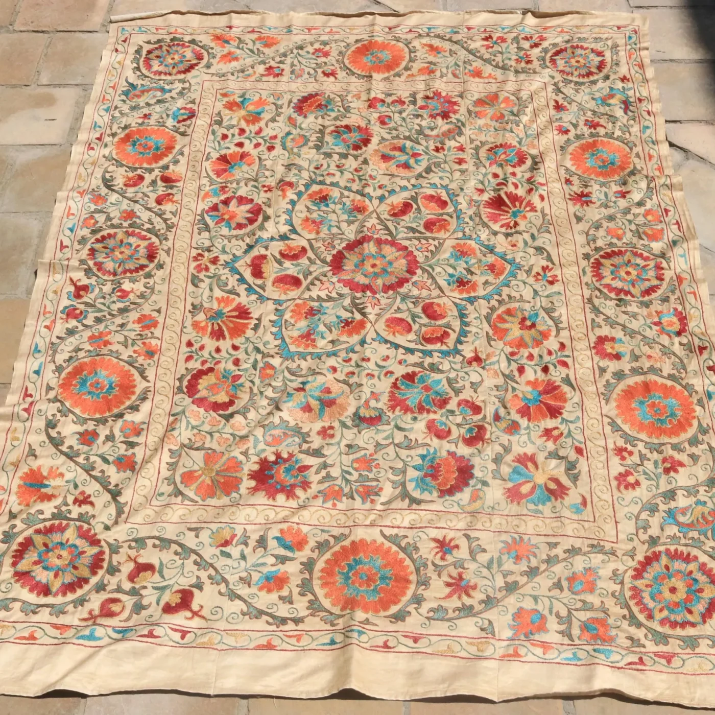 Uzbek handmade embroidery suzani. Bedspread, Bedcover, Wall hanging, Tapestry, Wall decor, Throw, tablecloth.