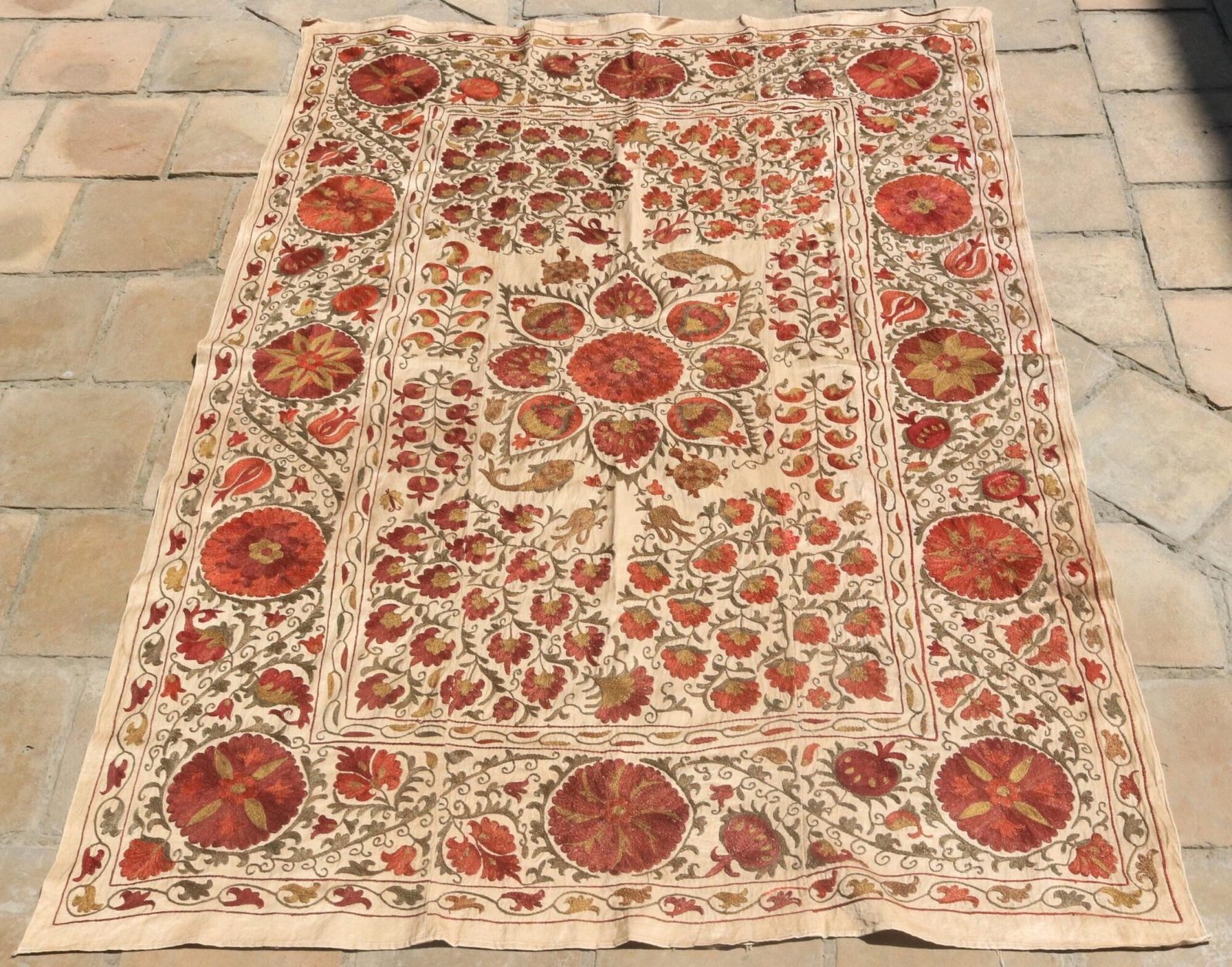 Uzbek handmade embroidery suzani. Bedspread, Bedcover, Wall hanging, Tapestry, Wall decor, Throw, tablecloth.