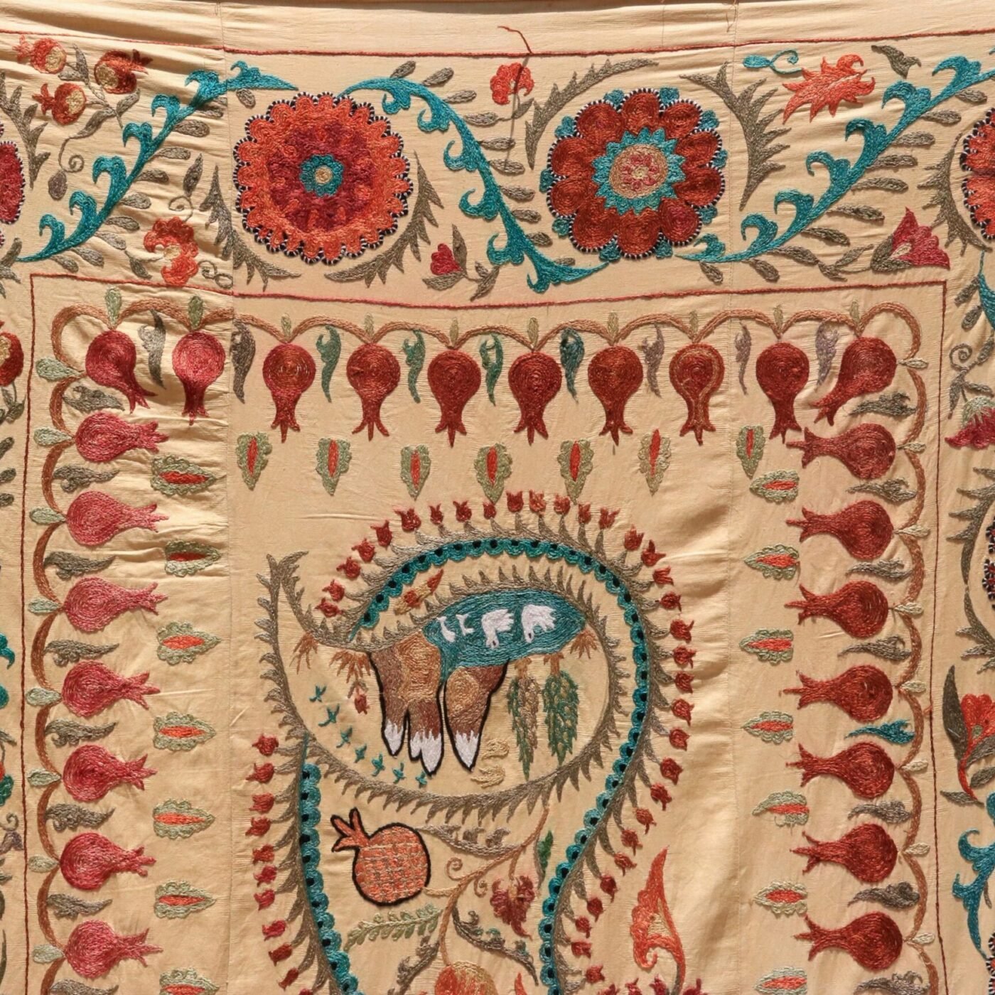 Uzbek handmade embroidery suzani. Bedspread, Bedcover, Wall hanging, Tapestry, Wall decor, Throw, tablecloth.