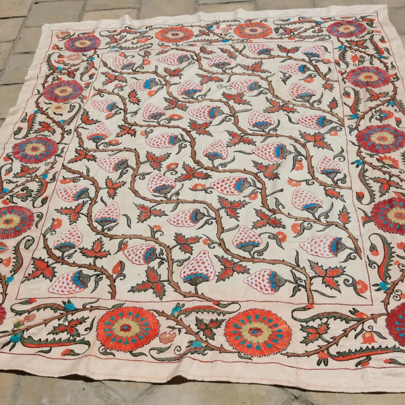 Uzbek handmade embroidery suzani. Bedspread, Bedcover, Wall hanging, Tapestry, Wall decor, Throw, tablecloth.