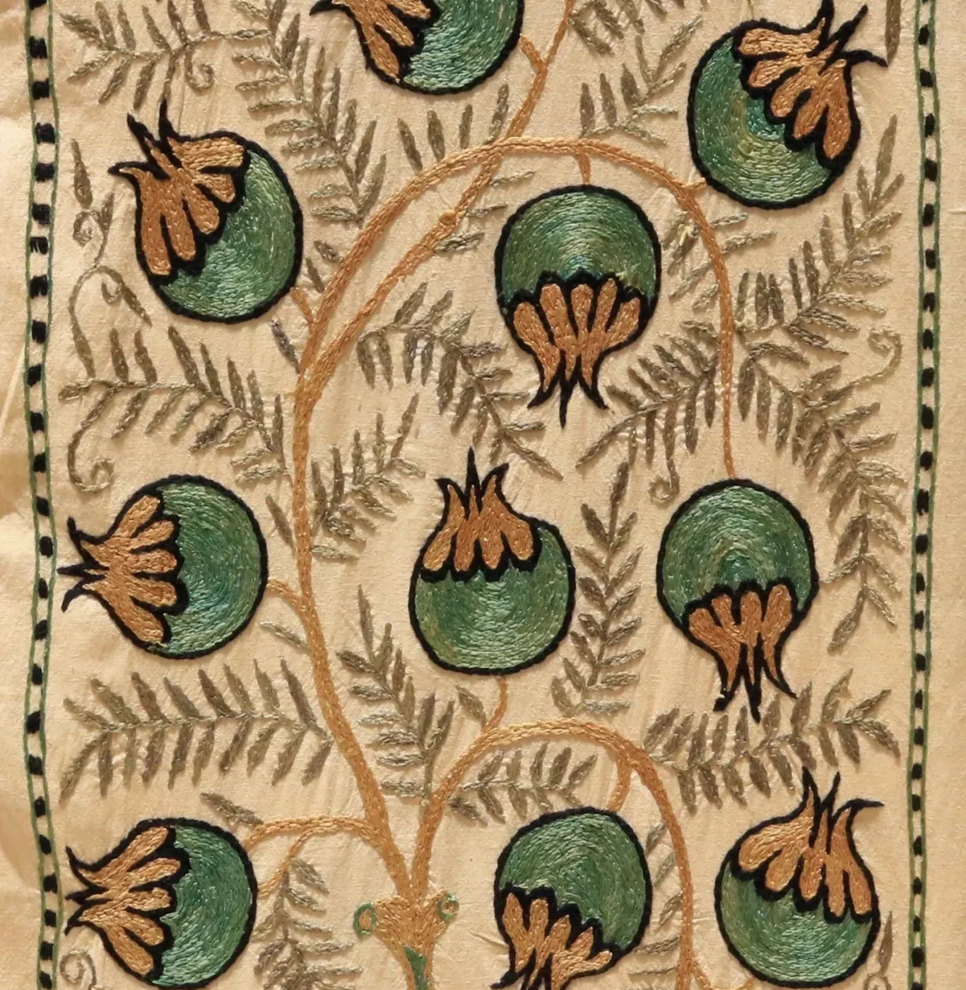 Uzbek handmade embroidery suzani. Bedspread, Bedcover, Wall hanging, Tapestry, Wall decor, Throw, tablecloth.