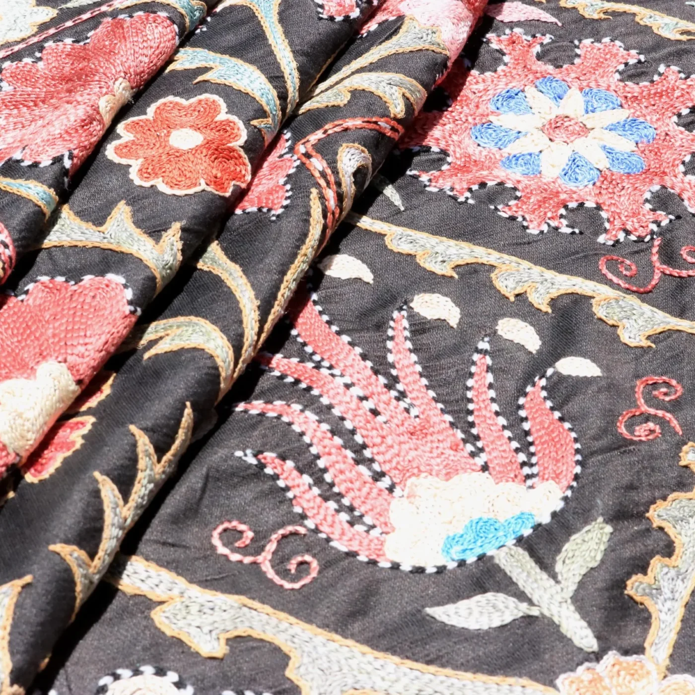 Uzbek handmade embroidery suzani. Bedspread, Bedcover, Wall hanging, Tapestry, Wall decor, Throw, tablecloth.