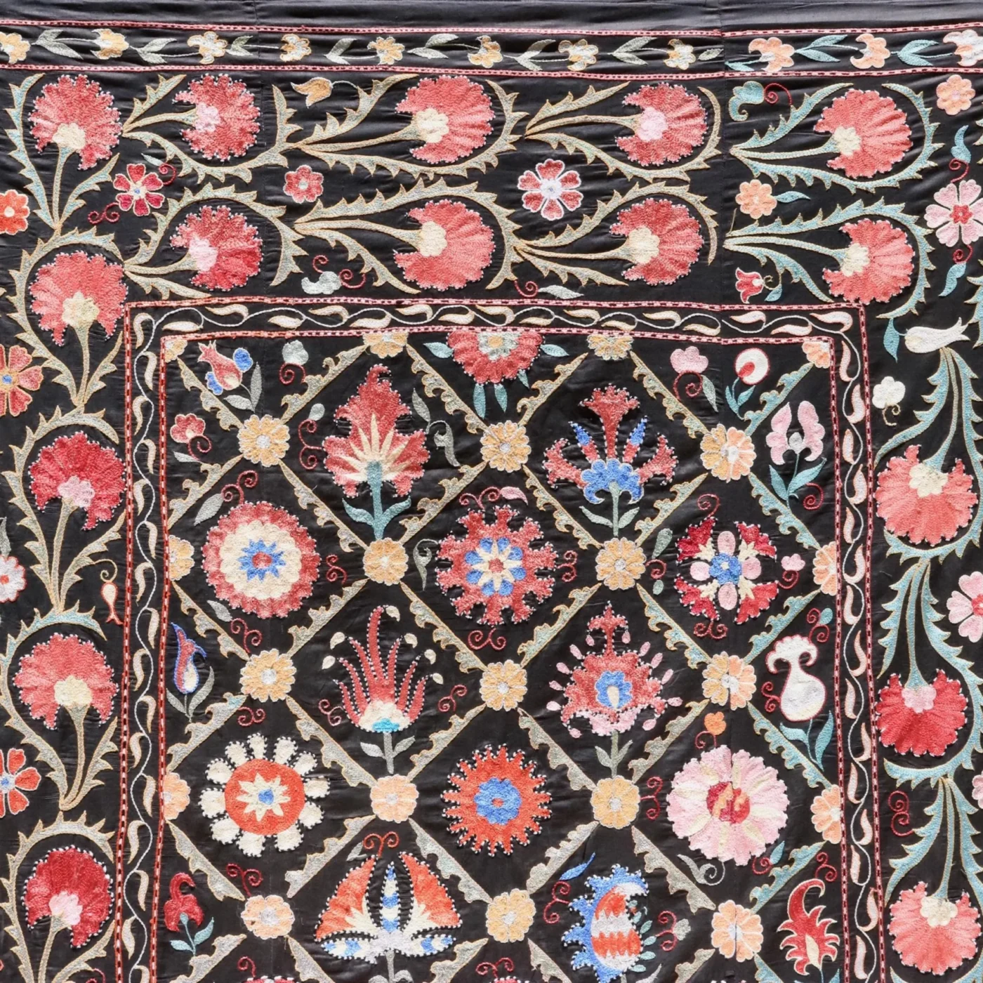 Uzbek handmade embroidery suzani. Bedspread, Bedcover, Wall hanging, Tapestry, Wall decor, Throw, tablecloth.