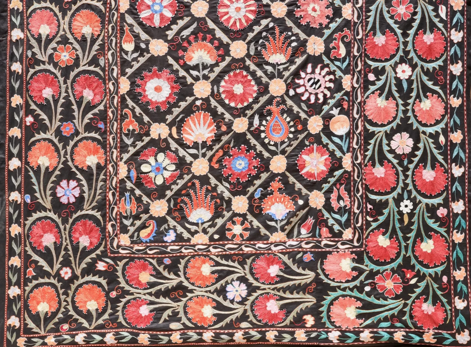 Uzbek handmade embroidery suzani. Bedspread, Bedcover, Wall hanging, Tapestry, Wall decor, Throw, tablecloth.