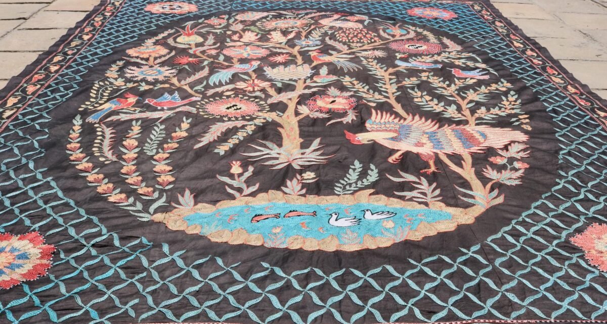 Uzbek handmade embroidery suzani. Bedspread, Bedcover, Wall hanging, Tapestry, Wall decor, Throw, tablecloth.