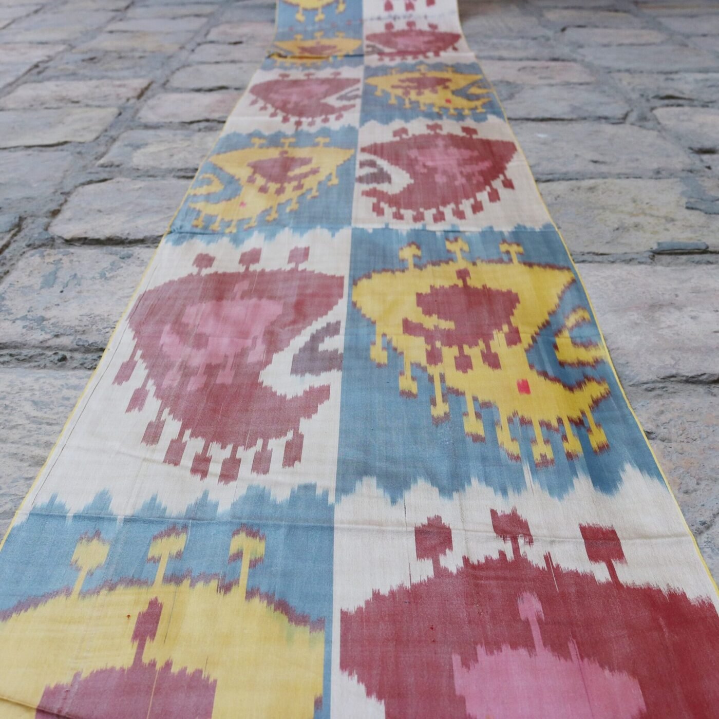 il_fullxfull.2539827306_lun1 Uzbek handmade, handwoven, hand-dyed, natural 100% Silk ikat fabric.