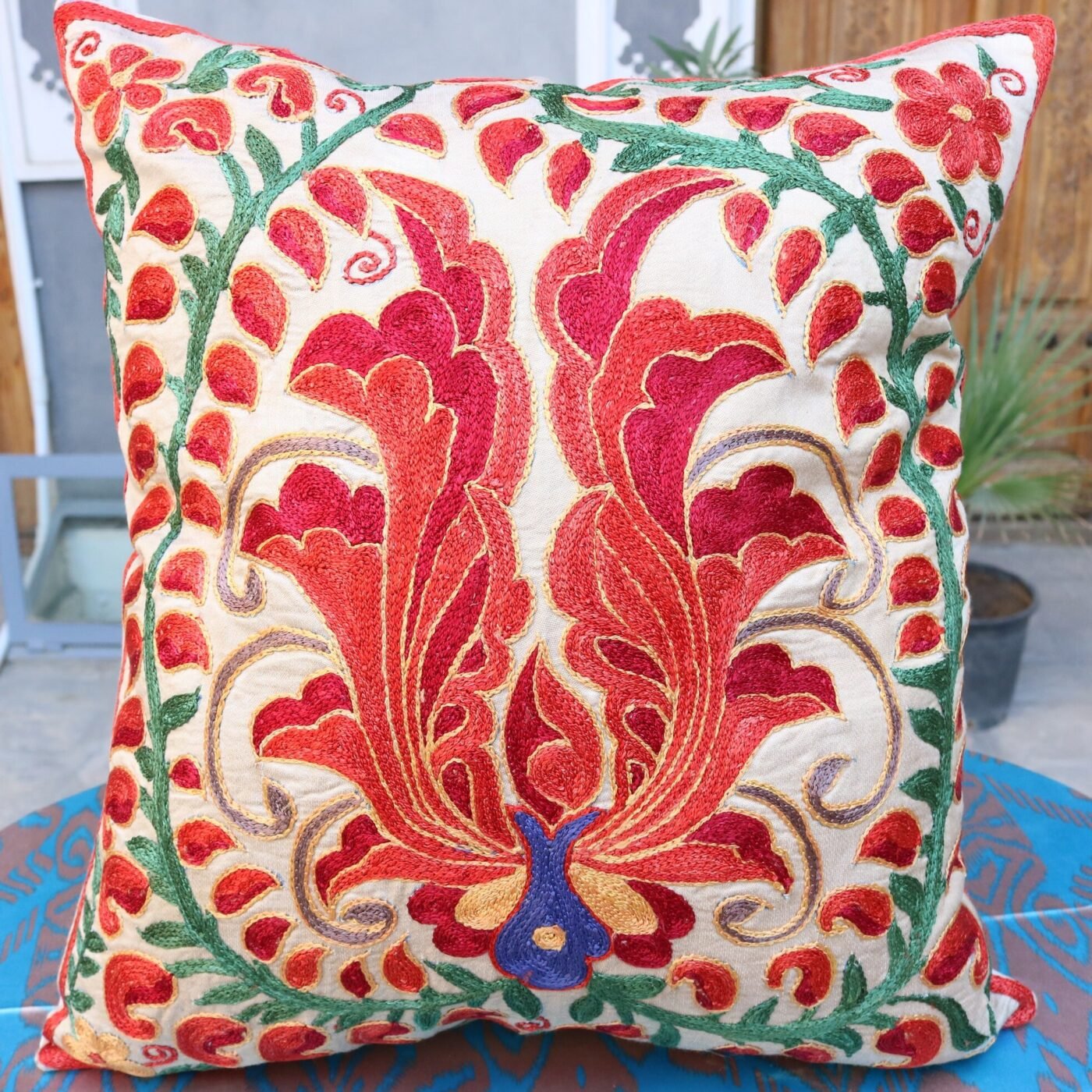 Hand made embroidery pillow cover, Uzbek hand made silk on silk suzani pillow case, Decorative cushion cover