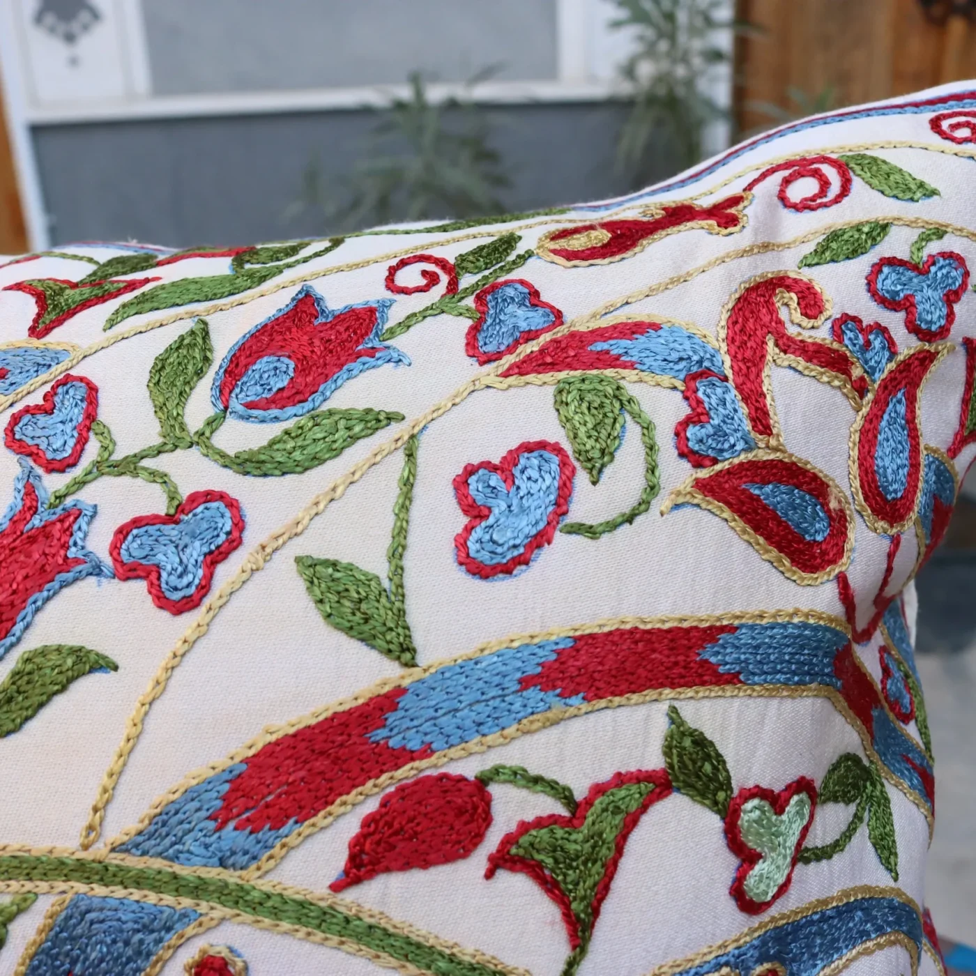 Hand made embroidery pillow cover, Uzbek hand made silk on silk suzani pillow case, Decorative cushion cover