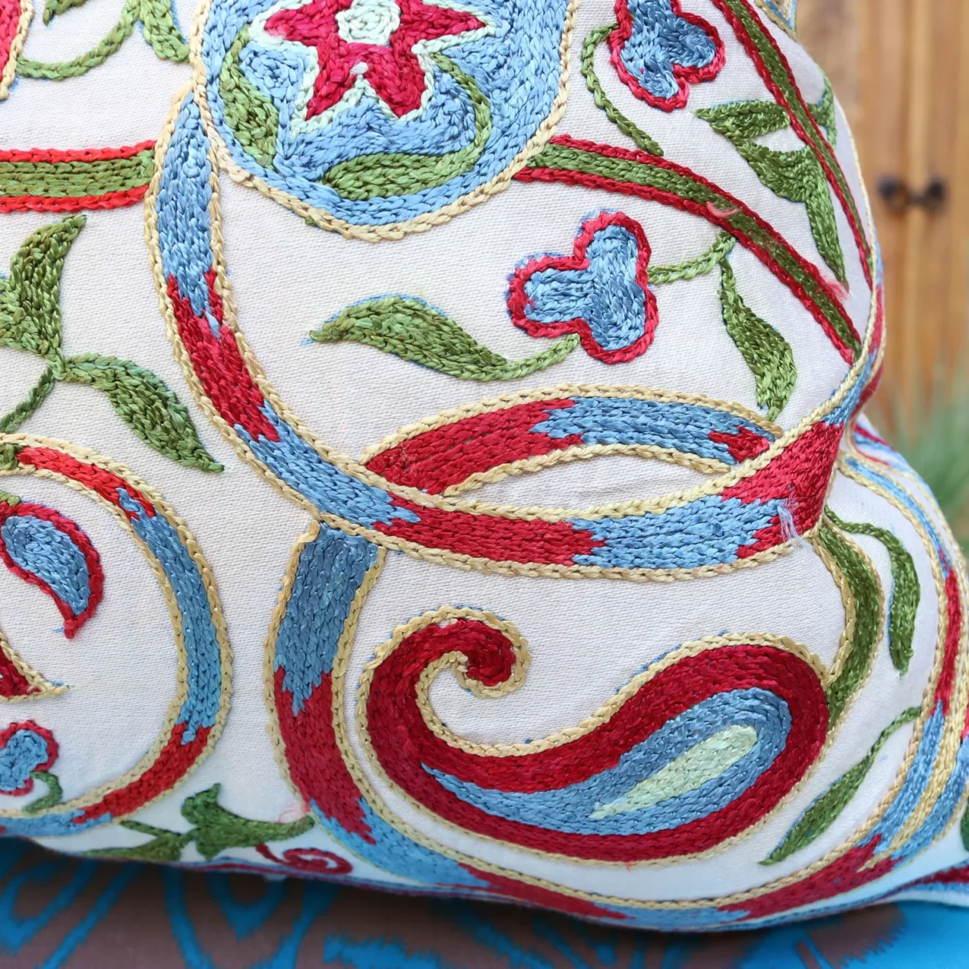 Hand made embroidery pillow cover, Uzbek hand made silk on silk suzani pillow case, Decorative cushion cover