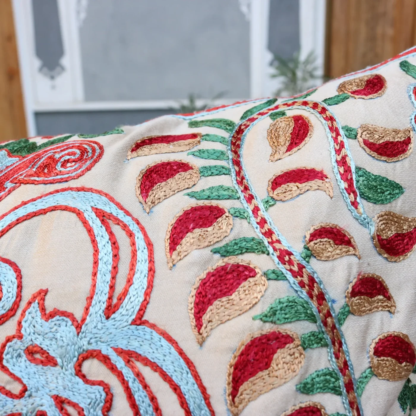 Hand made embroidery pillow cover, Uzbek hand made silk on silk suzani pillow case, Decorative cushion cover