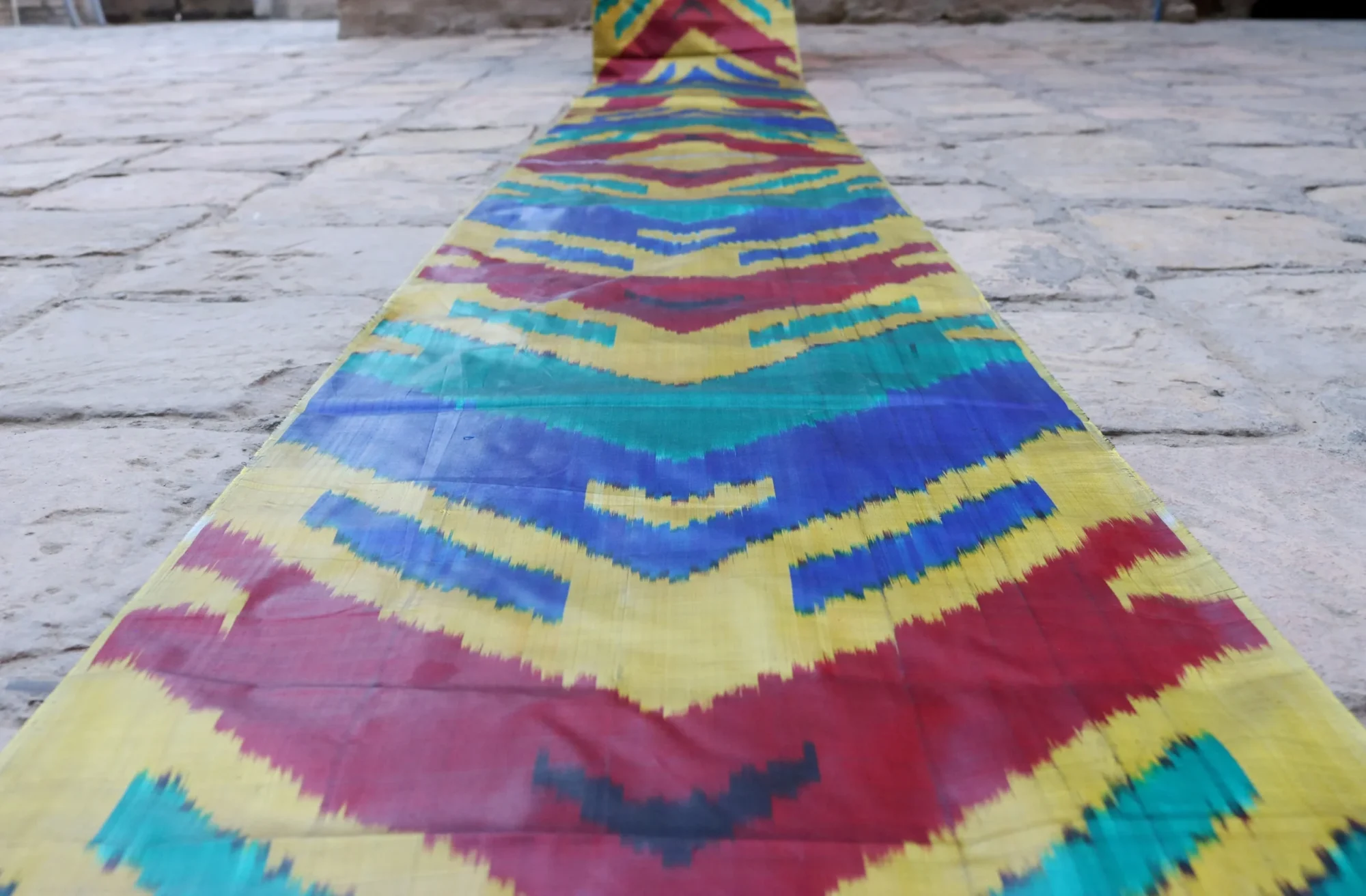 il_fullxfull.2587444163_36o3 Uzbek handmade, handwoven, hand-dyed, natural 100% Silk ikat fabric.