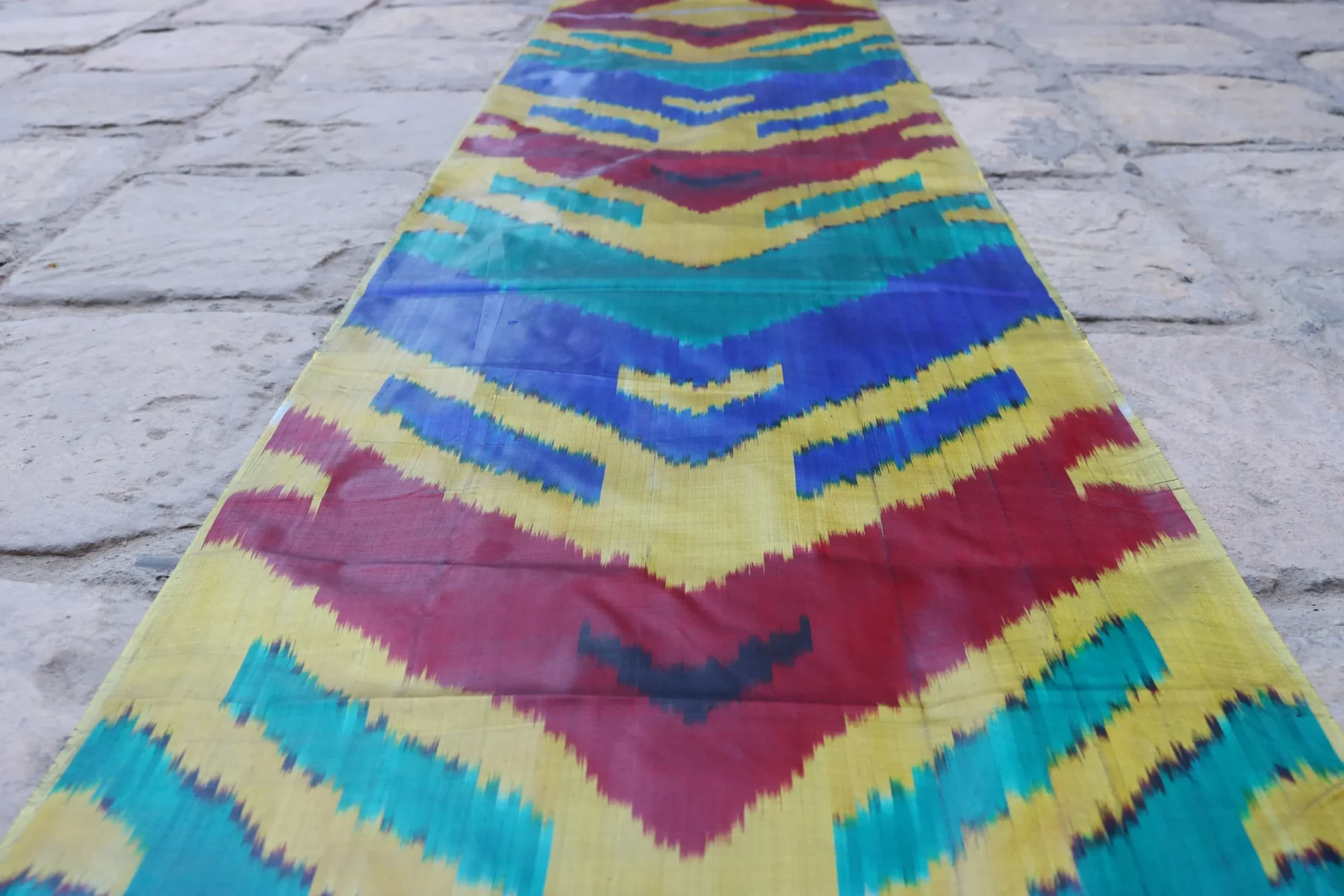 il_fullxfull.2587447699_190r Uzbek handmade, handwoven, hand-dyed, natural 100% Silk ikat fabric.