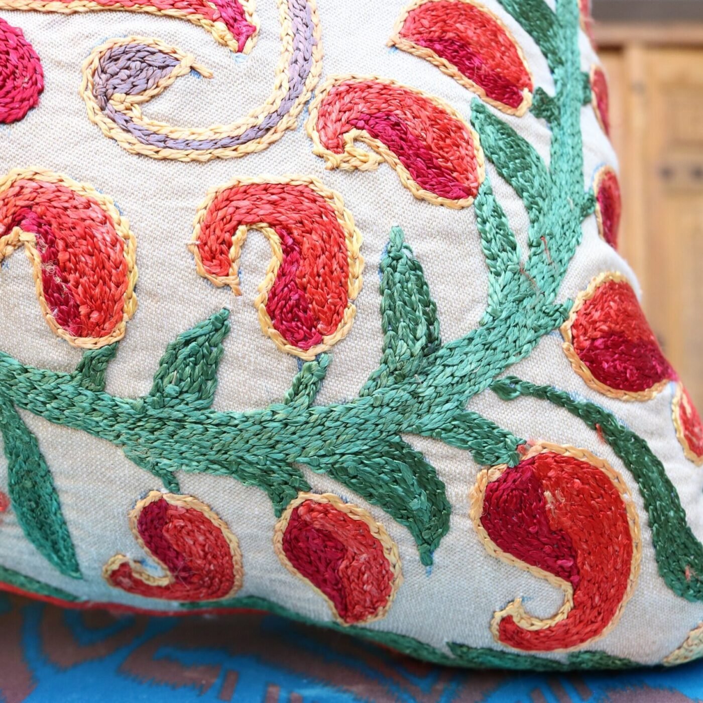 Hand made embroidery pillow cover, Uzbek hand made silk on silk suzani pillow case, Decorative cushion cover