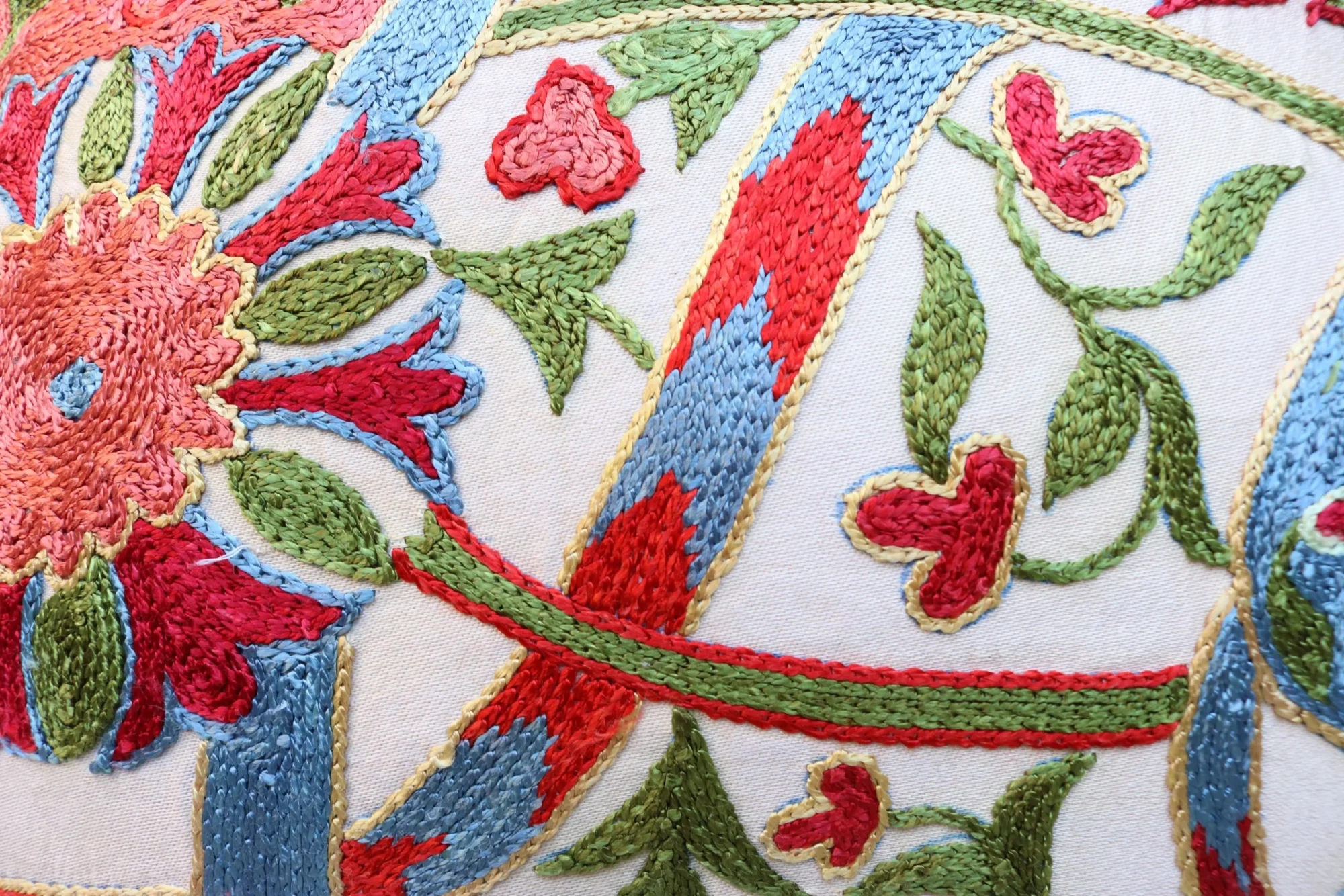 Hand made embroidery pillow cover, Uzbek hand made silk on silk suzani pillow case, Decorative cushion cover