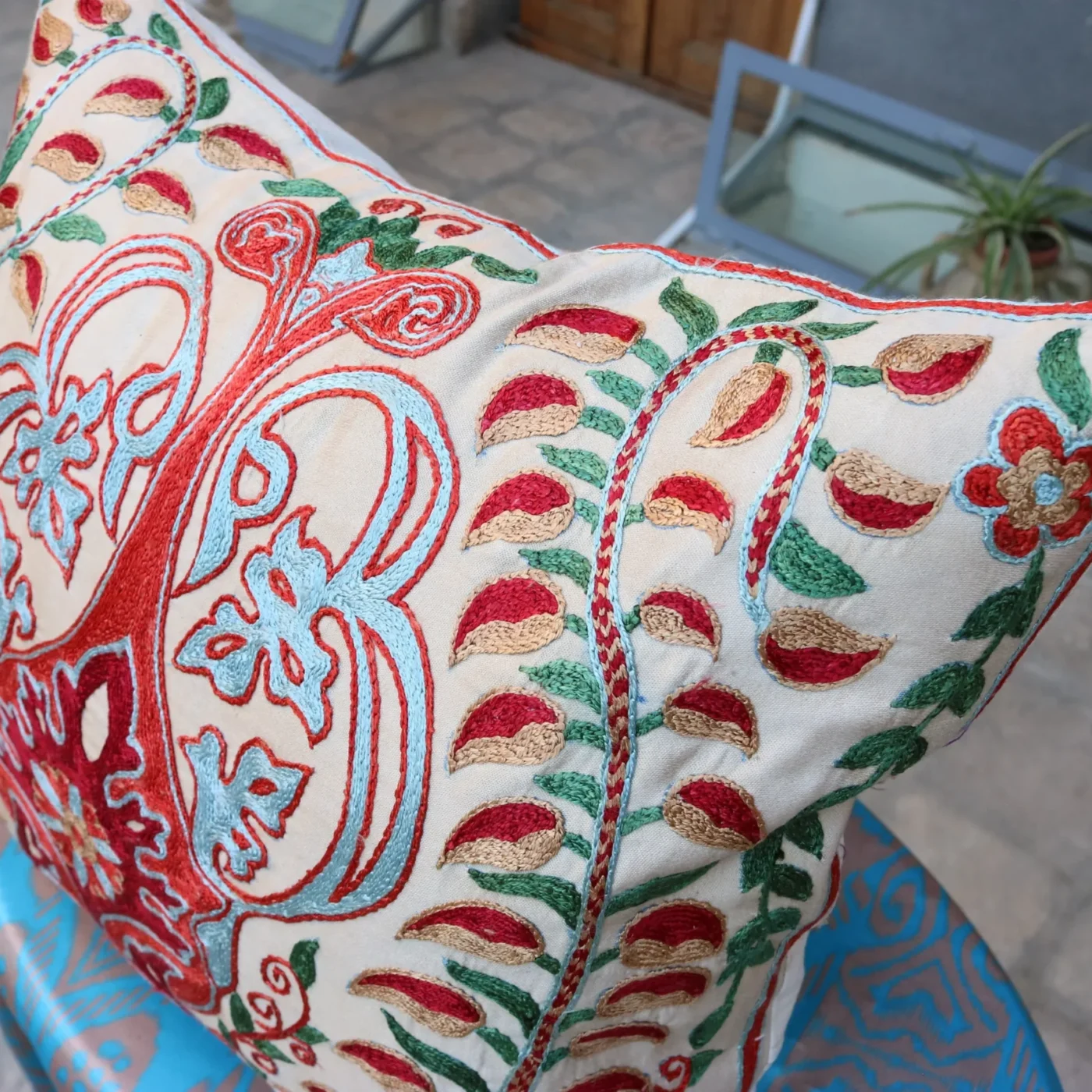 Hand made embroidery pillow cover, Uzbek hand made silk on silk suzani pillow case, Decorative cushion cover