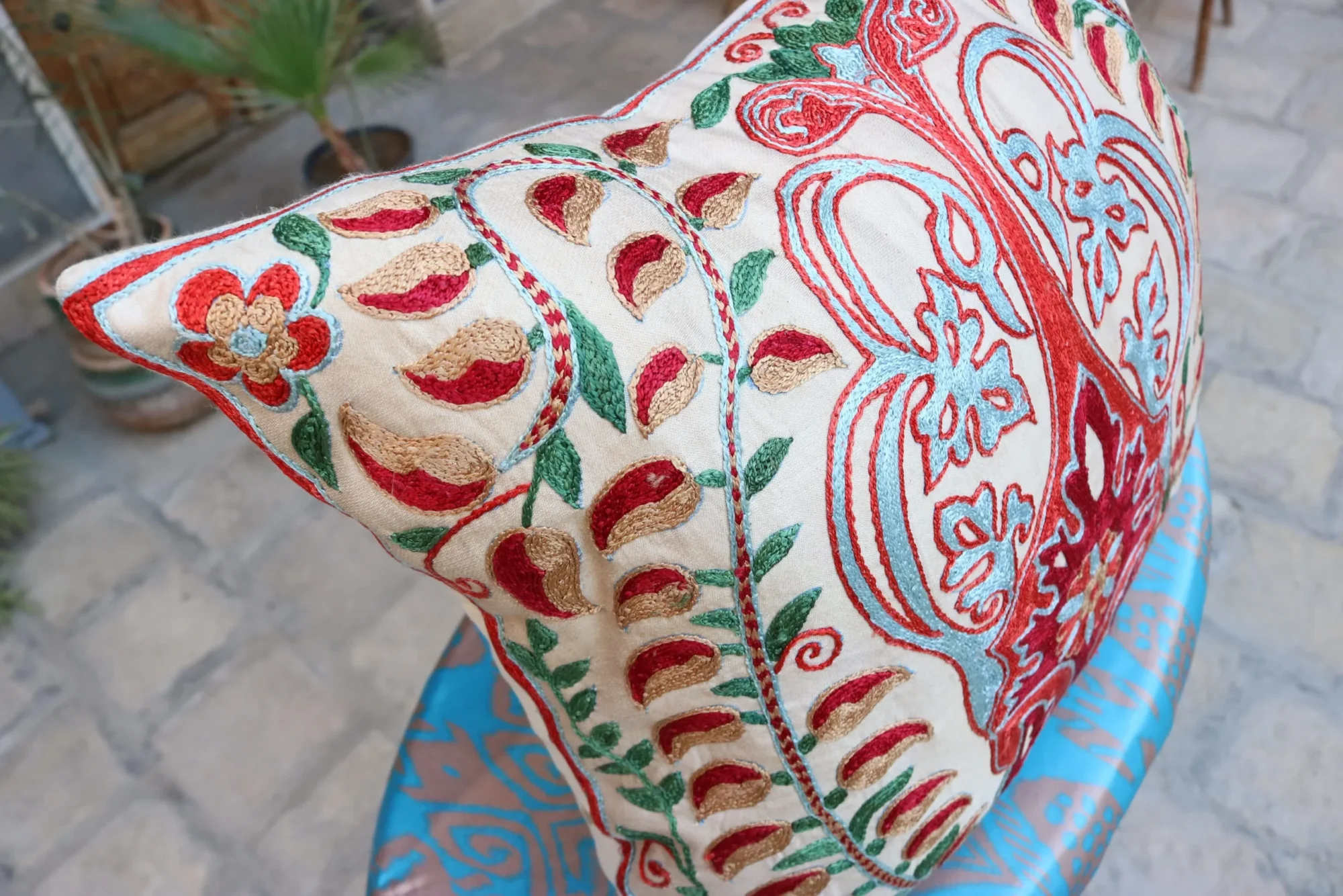 Hand made embroidery pillow cover, Uzbek hand made silk on silk suzani pillow case, Decorative cushion cover
