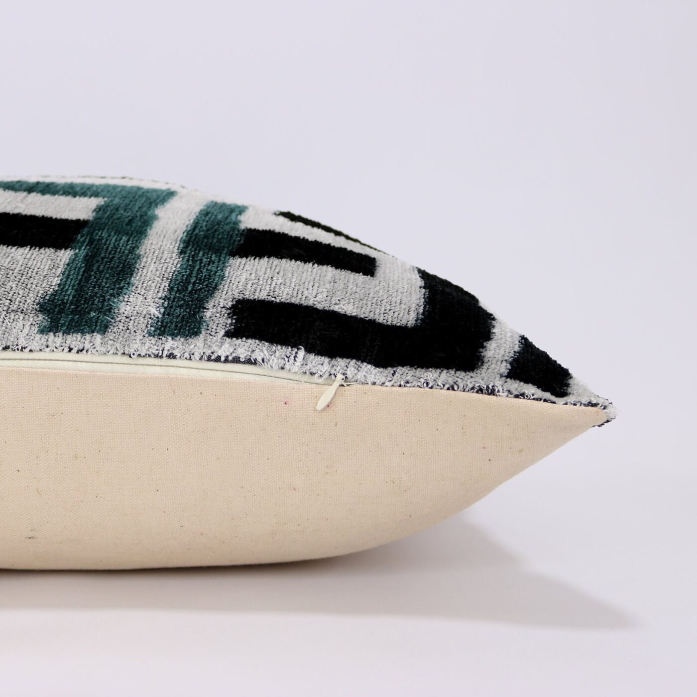 Velvet ikat pillow, Velvet Ikat cushion, Pillow cover, Decorative pillow, Handmade pillow, Throw pillow, Velvet pillow, Home Decor Cushion