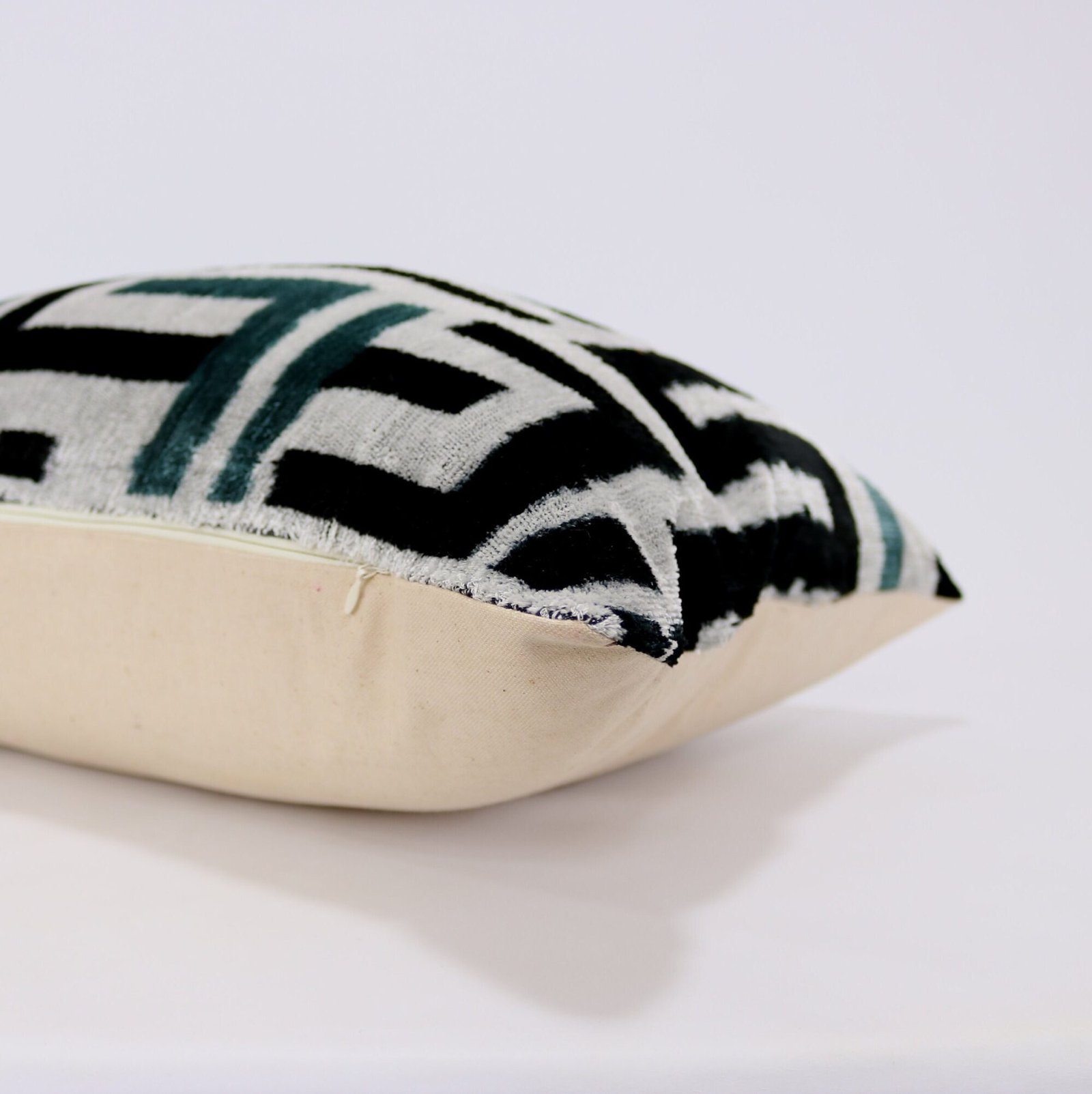 Velvet ikat pillow, Velvet Ikat cushion, Pillow cover, Decorative pillow, Handmade pillow, Throw pillow, Velvet pillow, Home Decor Cushion