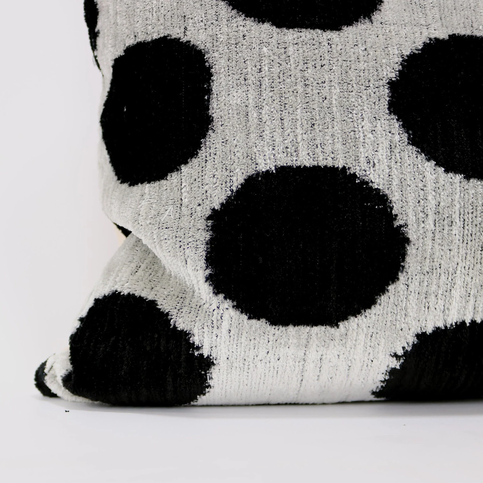 Velvet ikat pillow, Velvet Ikat cushion, Pillow cover, Decorative pillow, Handmade pillow, Throw pillow, Velvet pillow, Home Decor Cushion