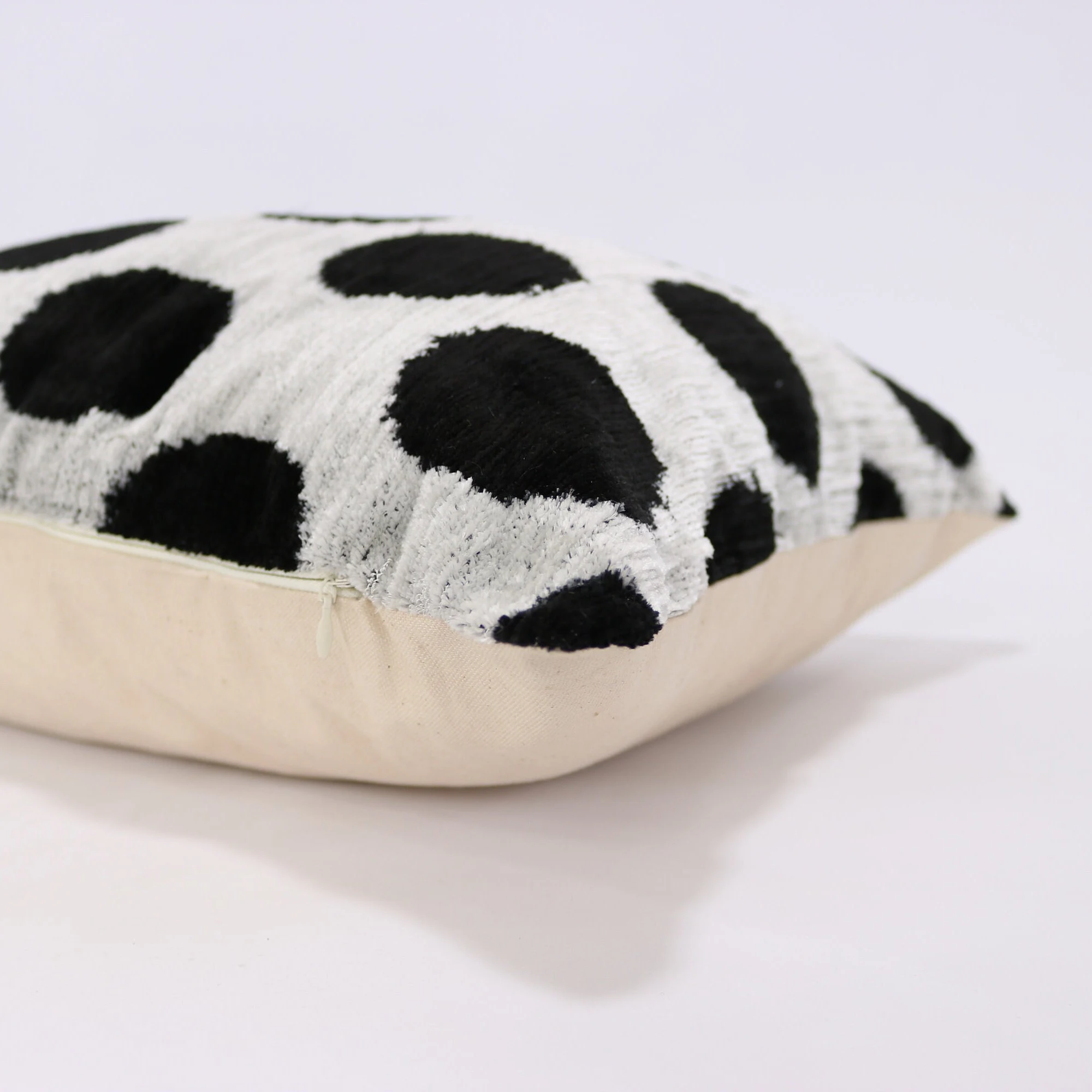 Velvet ikat pillow, Velvet Ikat cushion, Pillow cover, Decorative pillow, Handmade pillow, Throw pillow, Velvet pillow, Home Decor Cushion