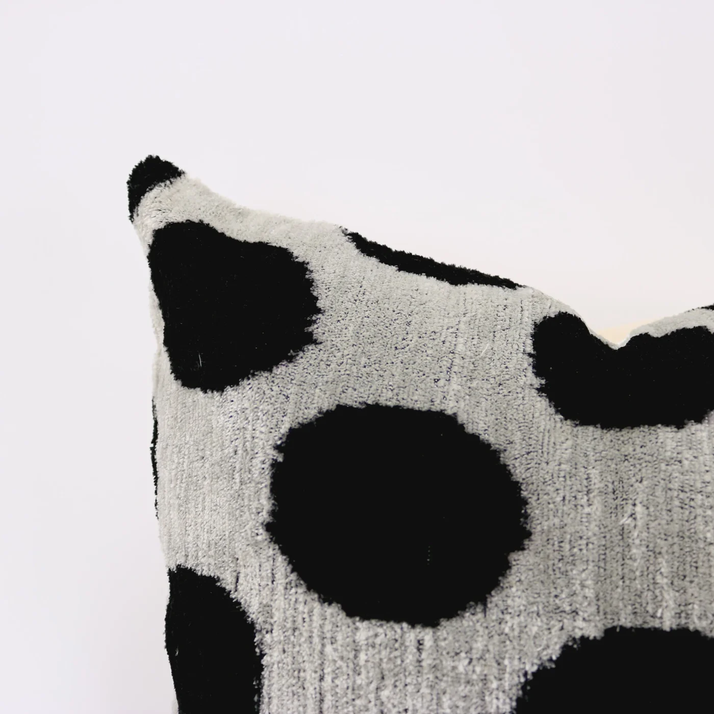 Velvet ikat pillow, Velvet Ikat cushion, Pillow cover, Decorative pillow, Handmade pillow, Throw pillow, Velvet pillow, Home Decor Cushion