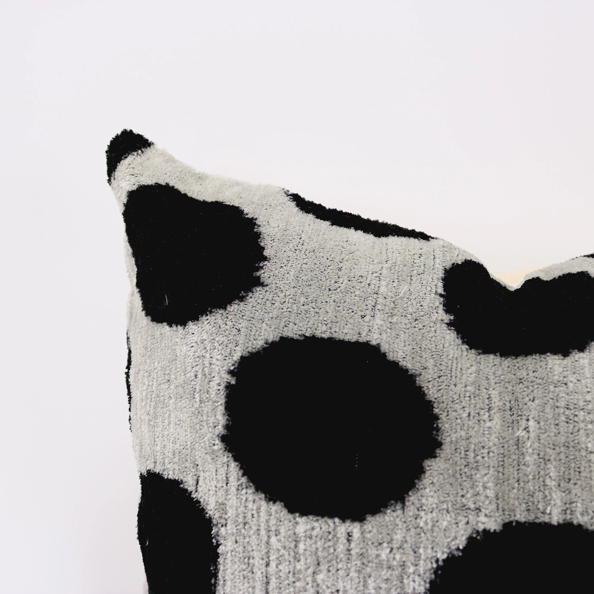 Velvet ikat pillow, Velvet Ikat cushion, Pillow cover, Decorative pillow, Handmade pillow, Throw pillow, Velvet pillow, Home Decor Cushion