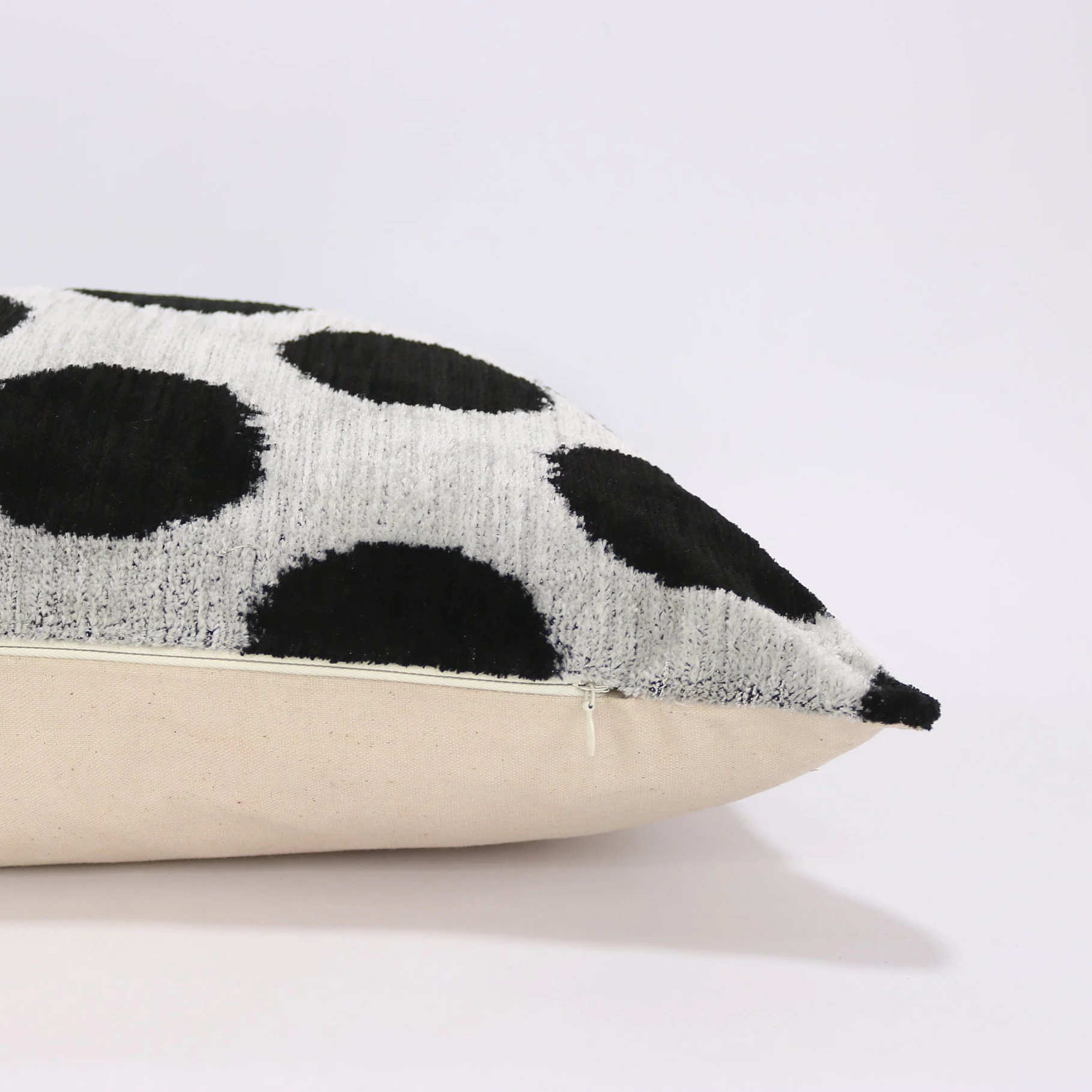 Velvet ikat pillow, Velvet Ikat cushion, Pillow cover, Decorative pillow, Handmade pillow, Throw pillow, Velvet pillow, Home Decor Cushion