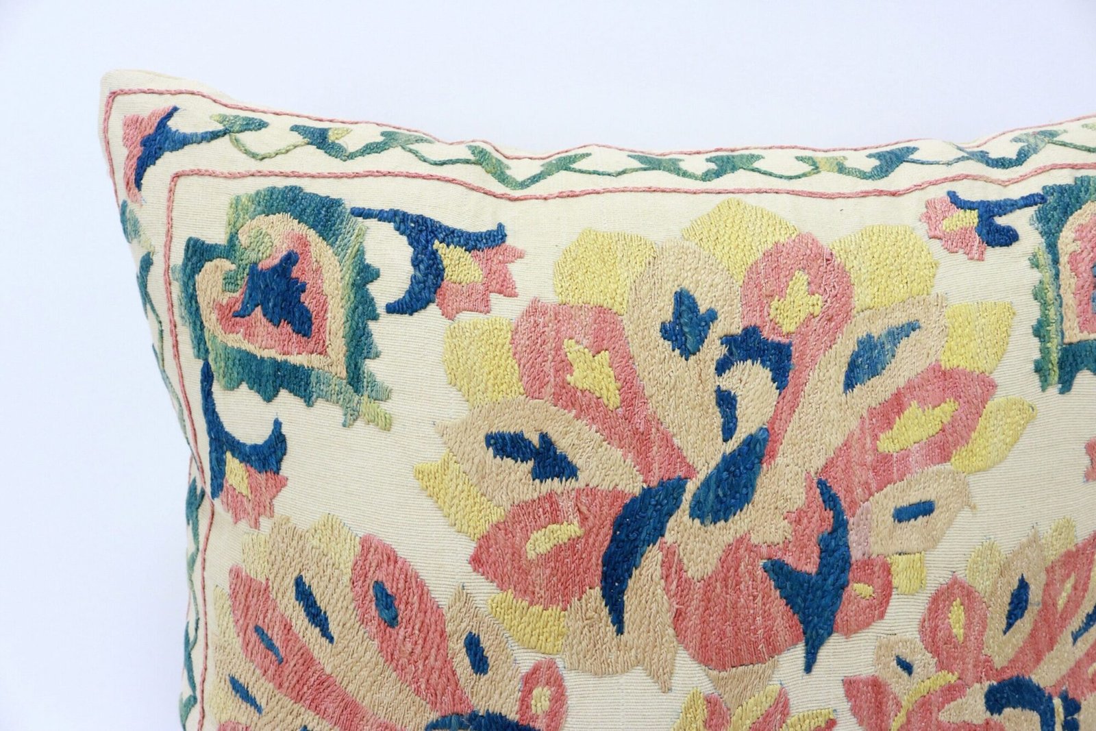 Suzani Pillow, Suzani Cushion, Red Suzani Decorative Pillow Cover, Square Eurosham Pillow Cover, Accent Pillow, Throw Pillow, Pillow Cover