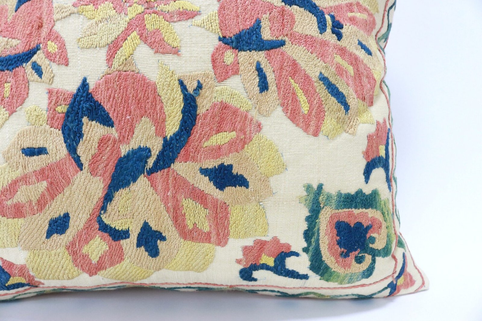 Suzani Pillow, Suzani Cushion, Red Suzani Decorative Pillow Cover, Square Eurosham Pillow Cover, Accent Pillow, Throw Pillow, Pillow Cover