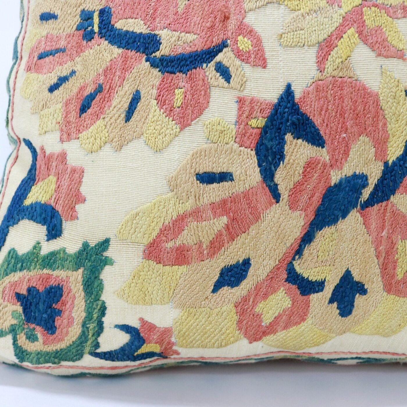 Suzani Pillow, Suzani Cushion, Red Suzani Decorative Pillow Cover, Square Eurosham Pillow Cover, Accent Pillow, Throw Pillow, Pillow Cover