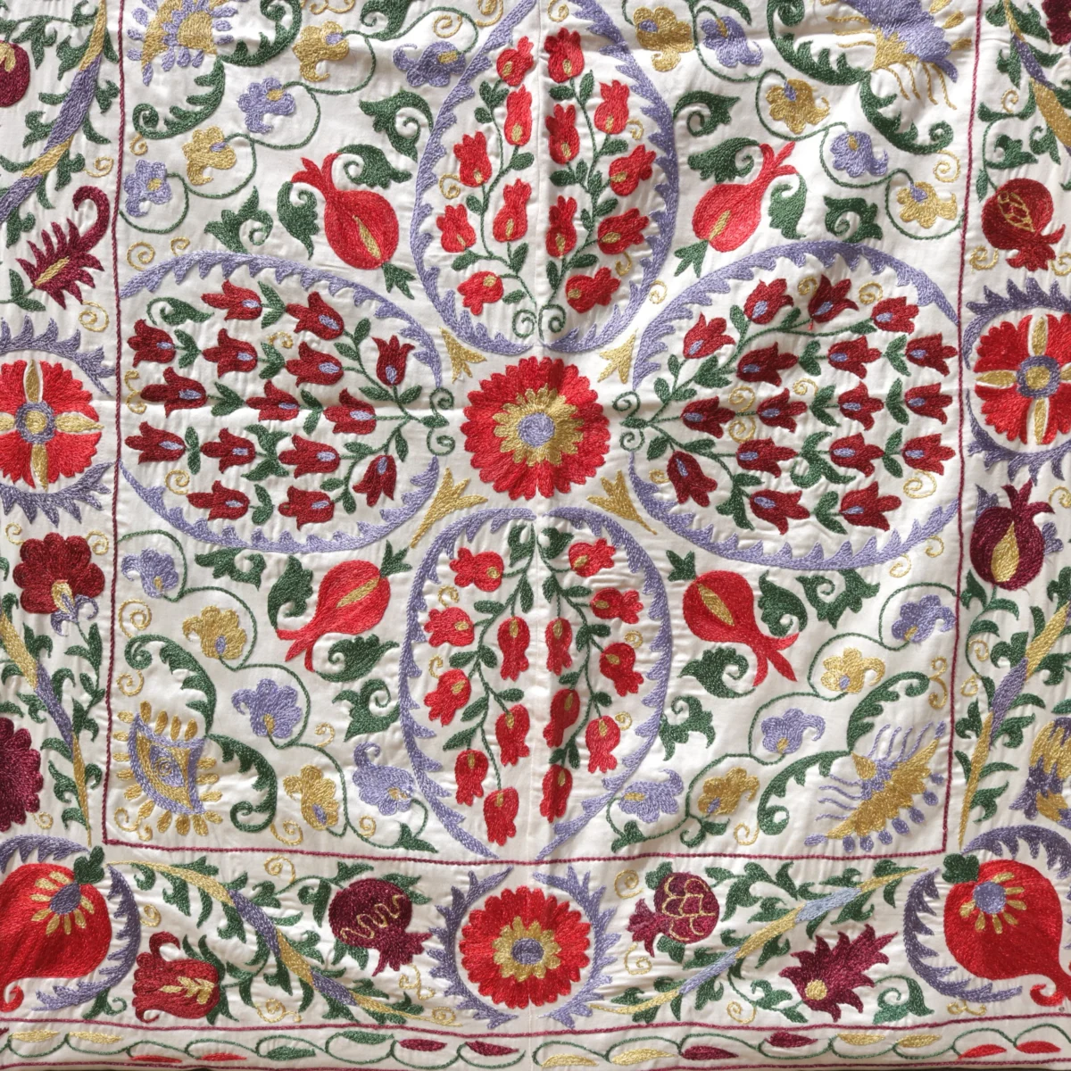 Silk Suzani Clasic Uzbek embroidery,Suzani Fabric Suzani Wall Hanging, Bedspread, Bed cover, Wall hanging, Wall Decor fabric, Tablecloth