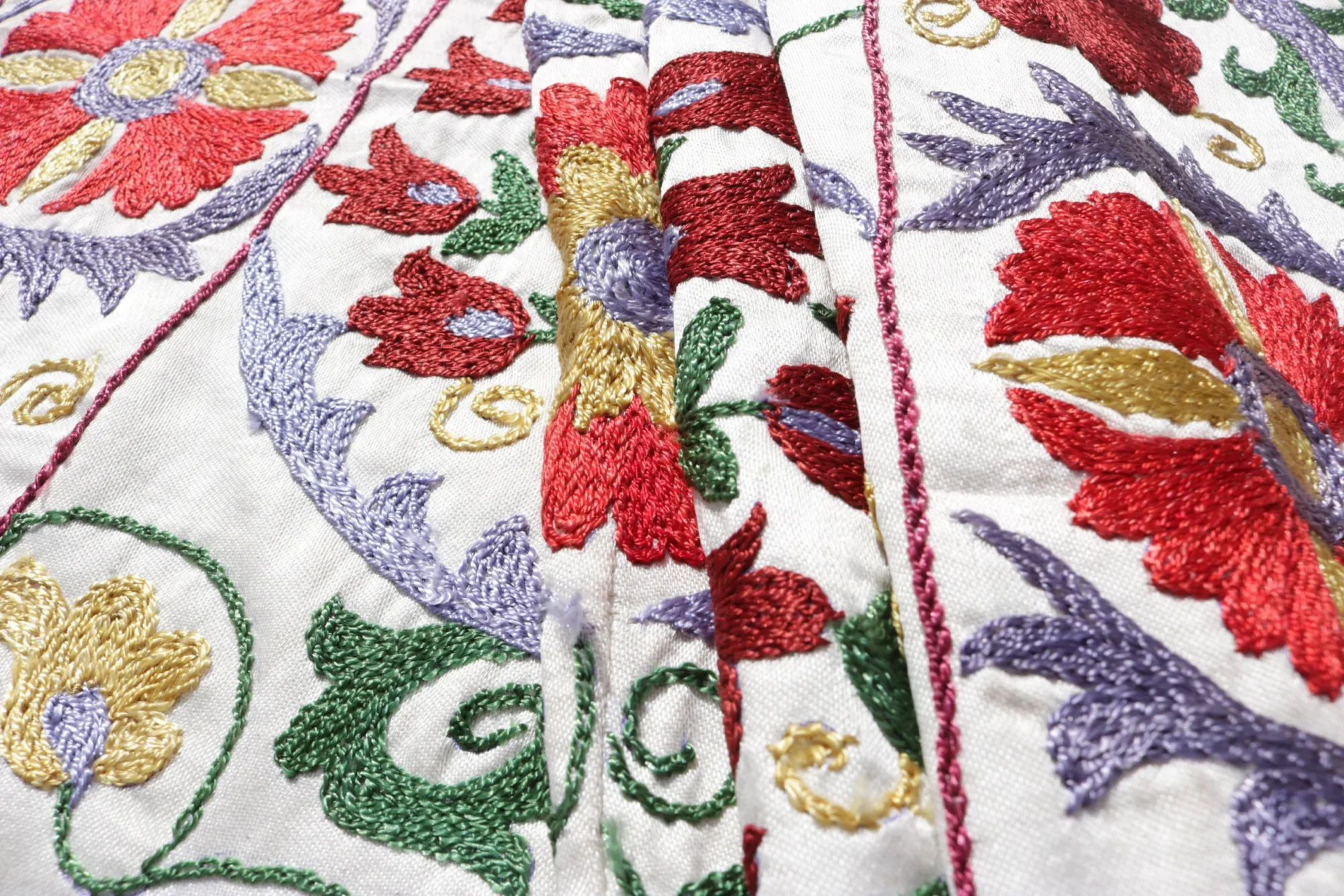 il_fullxfull.5865438146_est0 Silk Suzani Clasic Uzbek embroidery,Suzani Fabric Suzani Wall Hanging, Bedspread, Bed cover, Wall hanging, Wall Decor fabric, Tablecloth