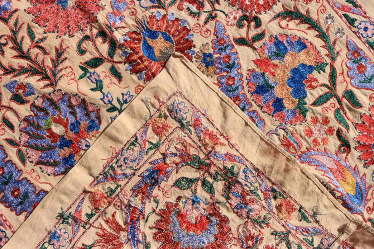 Uzbek handmade embroidery suzani. Bedspread, Bedcover, Wall hanging, Tapestry, Wall decor, Throw, tablecloth.