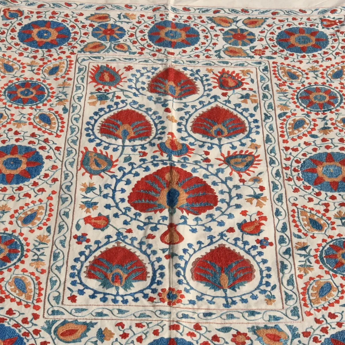 Uzbek handmade embroidery suzani. Bedspread, Bedcover, Wall hanging, Tapestry, Wall decor, Throw, tablecloth.