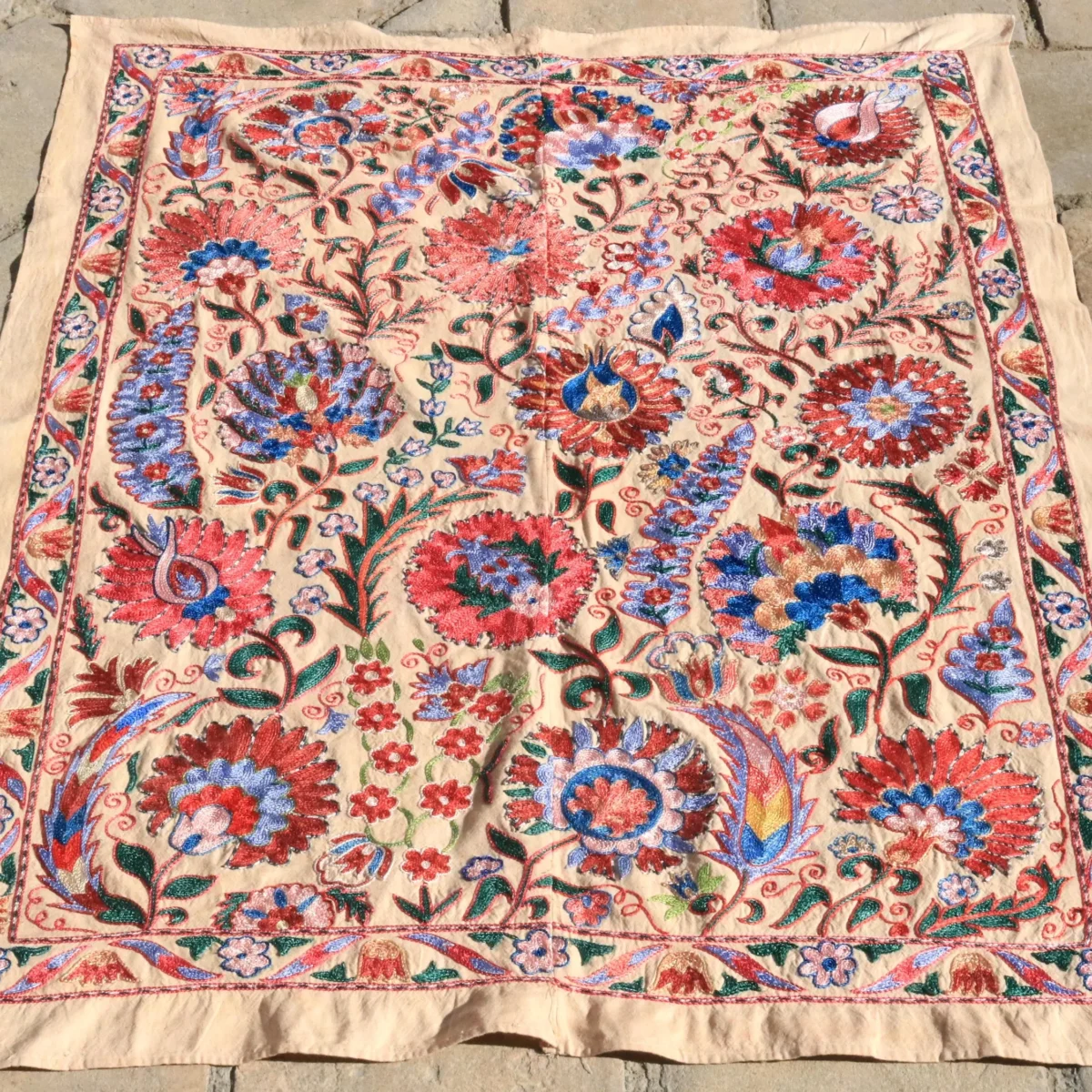 Uzbek handmade embroidery suzani. Bedspread, Bedcover, Wall hanging, Tapestry, Wall decor, Throw, tablecloth.